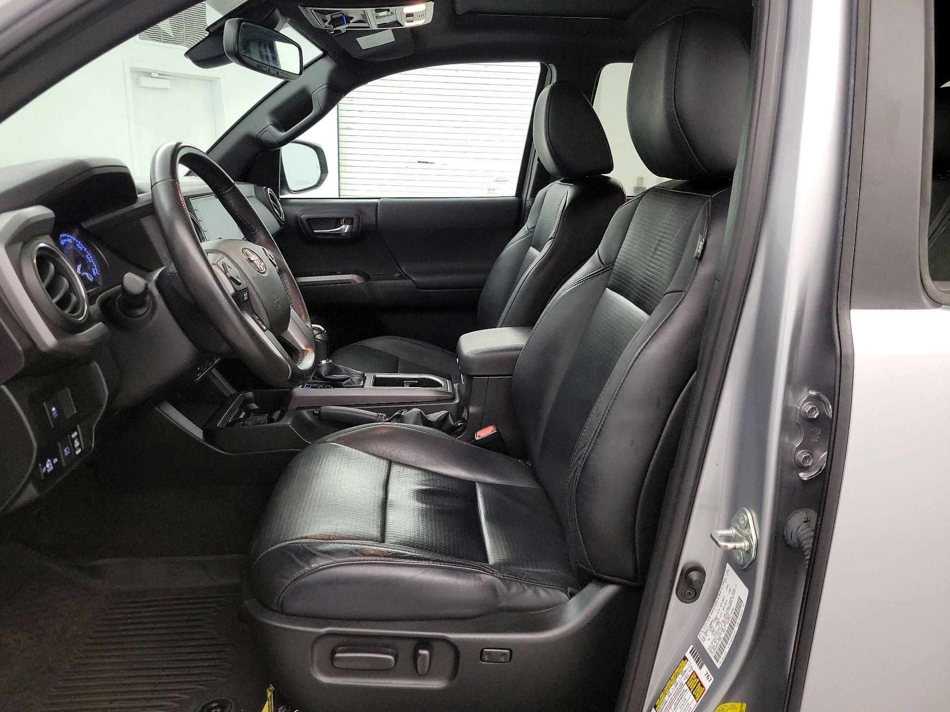 Thumbnail: 2021 Toyota Tacoma - 11