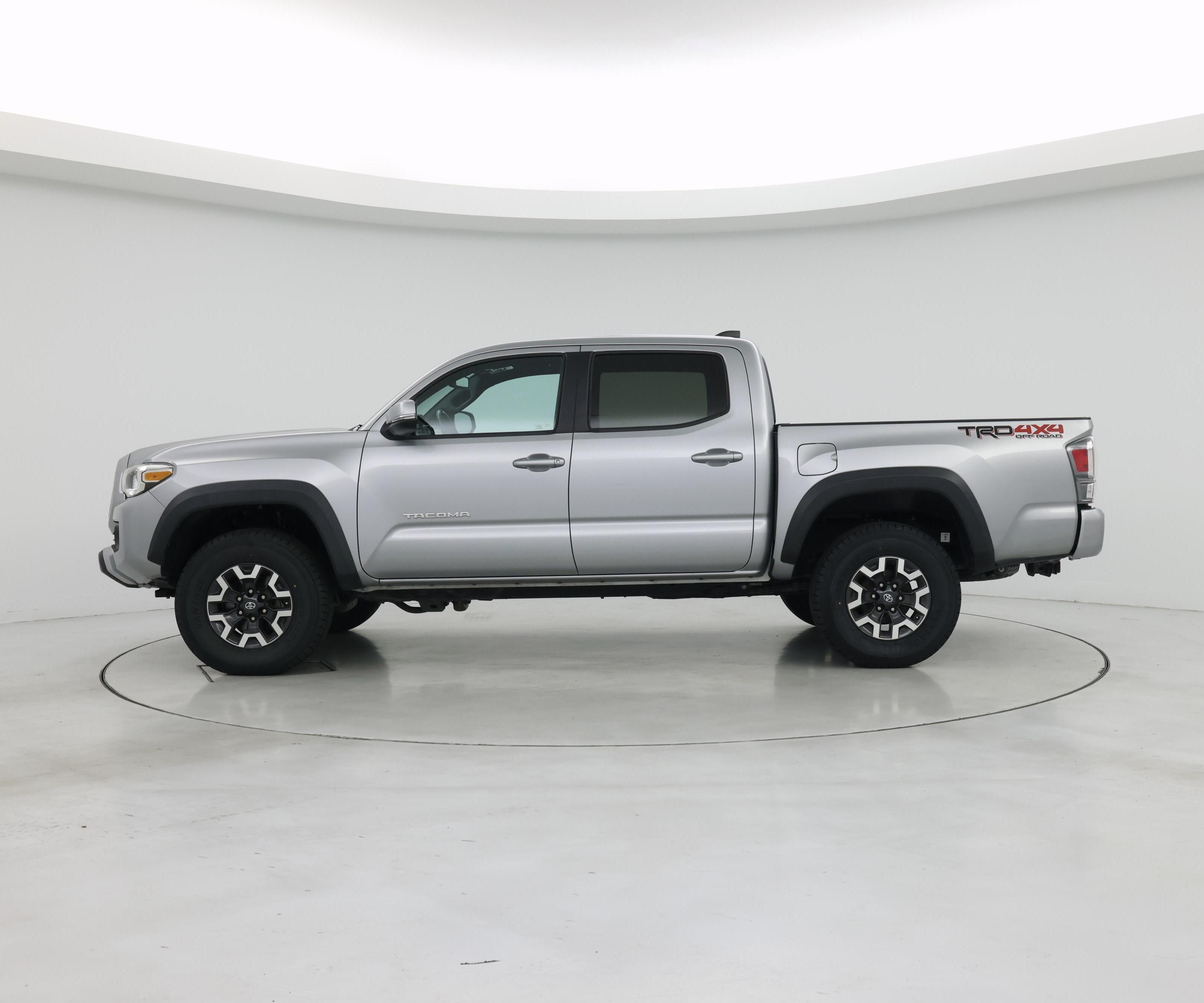 Thumbnail: 2021 Toyota Tacoma - 3