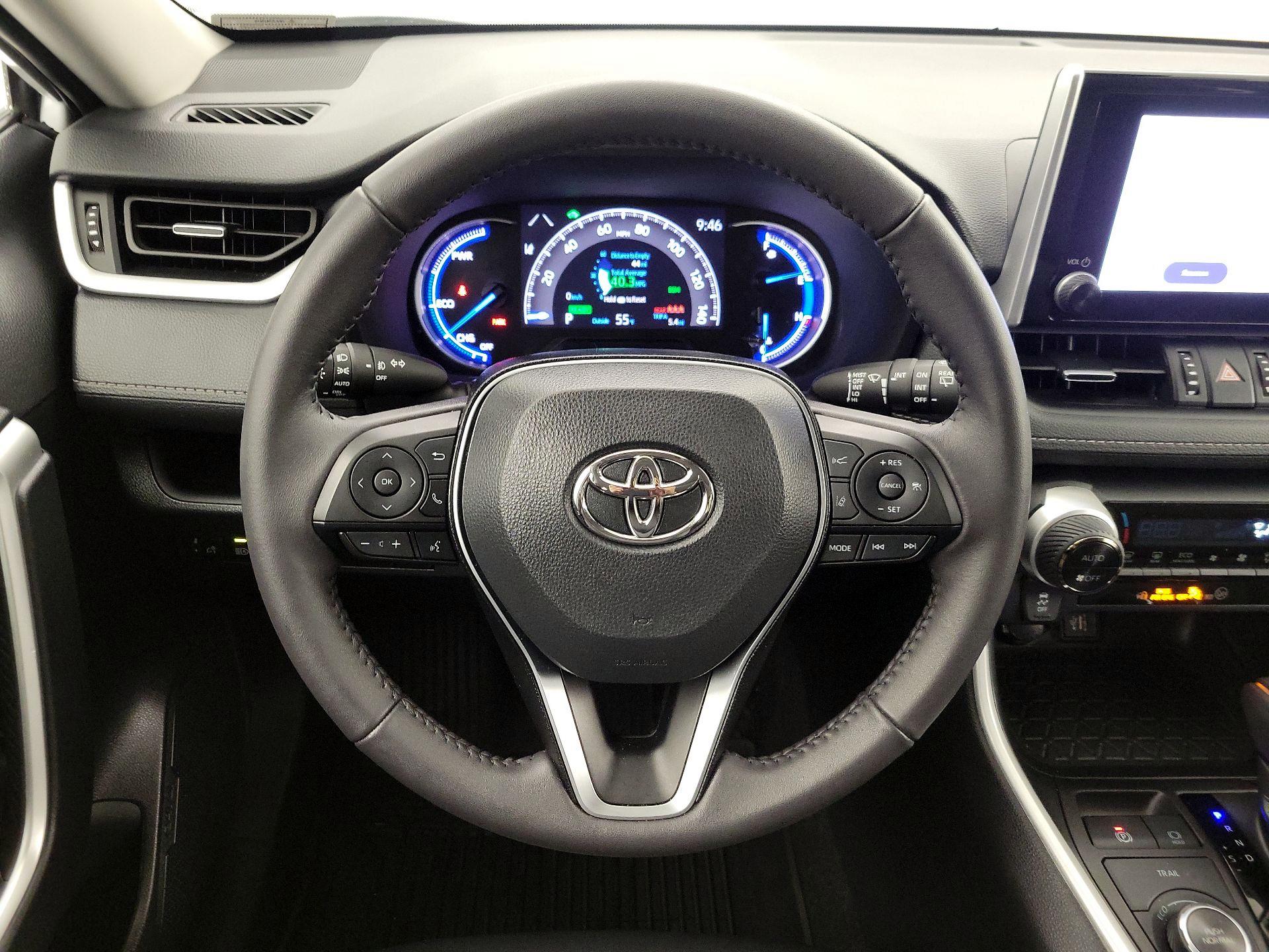 Thumbnail: 2024 Toyota RAV4 - 10