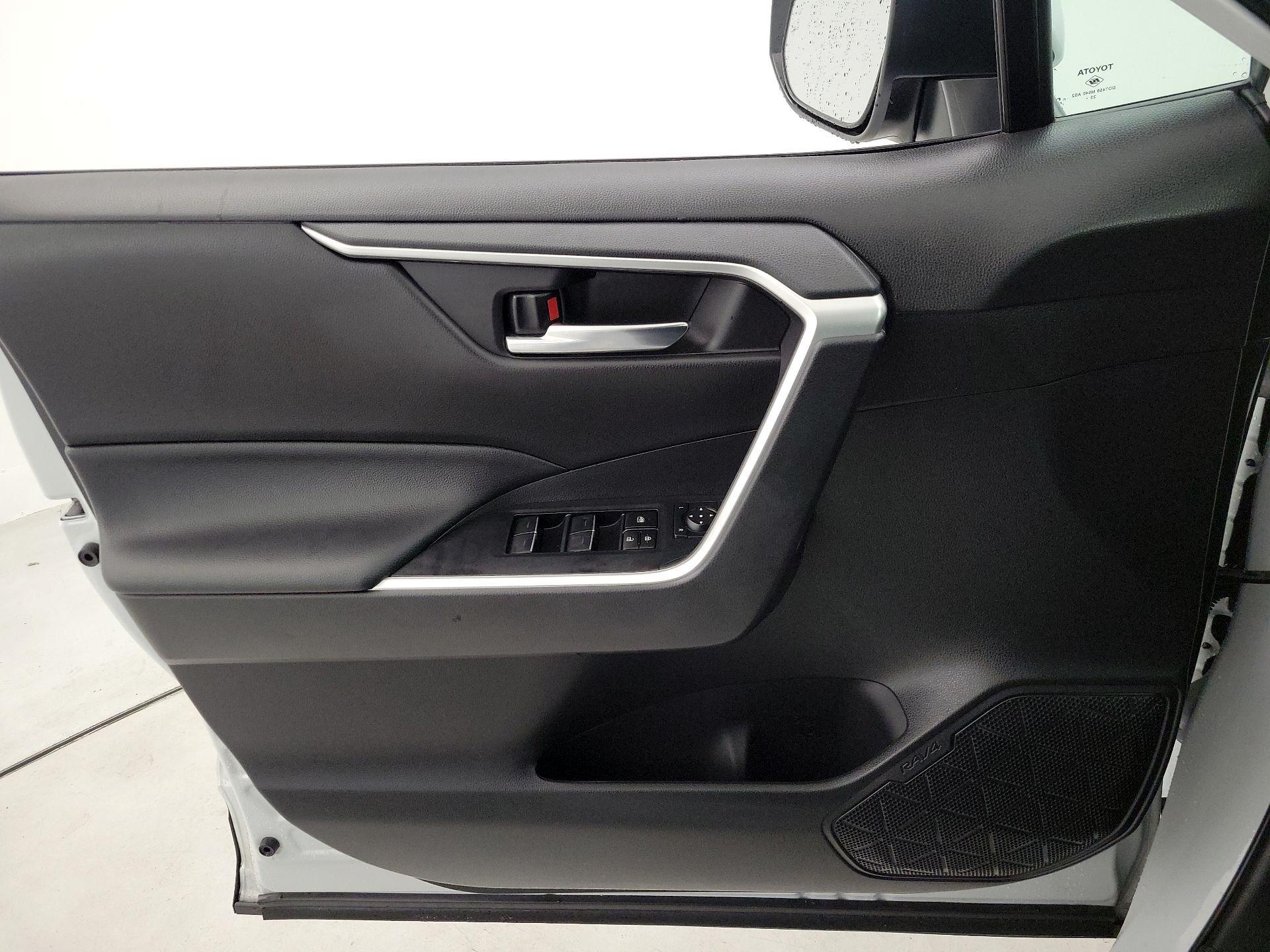 Thumbnail: 2024 Toyota RAV4 - 12