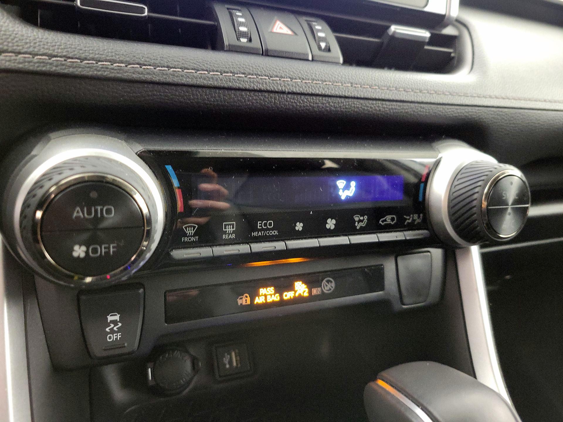 Thumbnail: 2024 Toyota RAV4 - 16