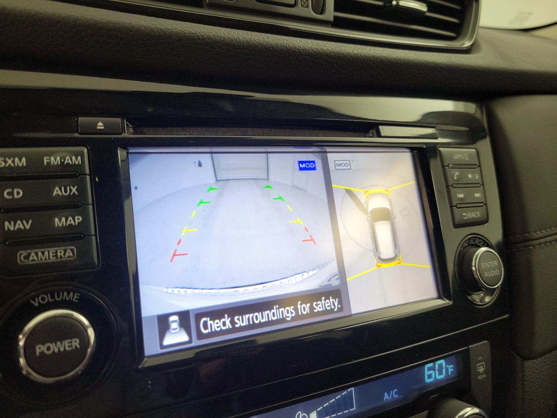 Thumbnail: 2017 Nissan Rogue - 15