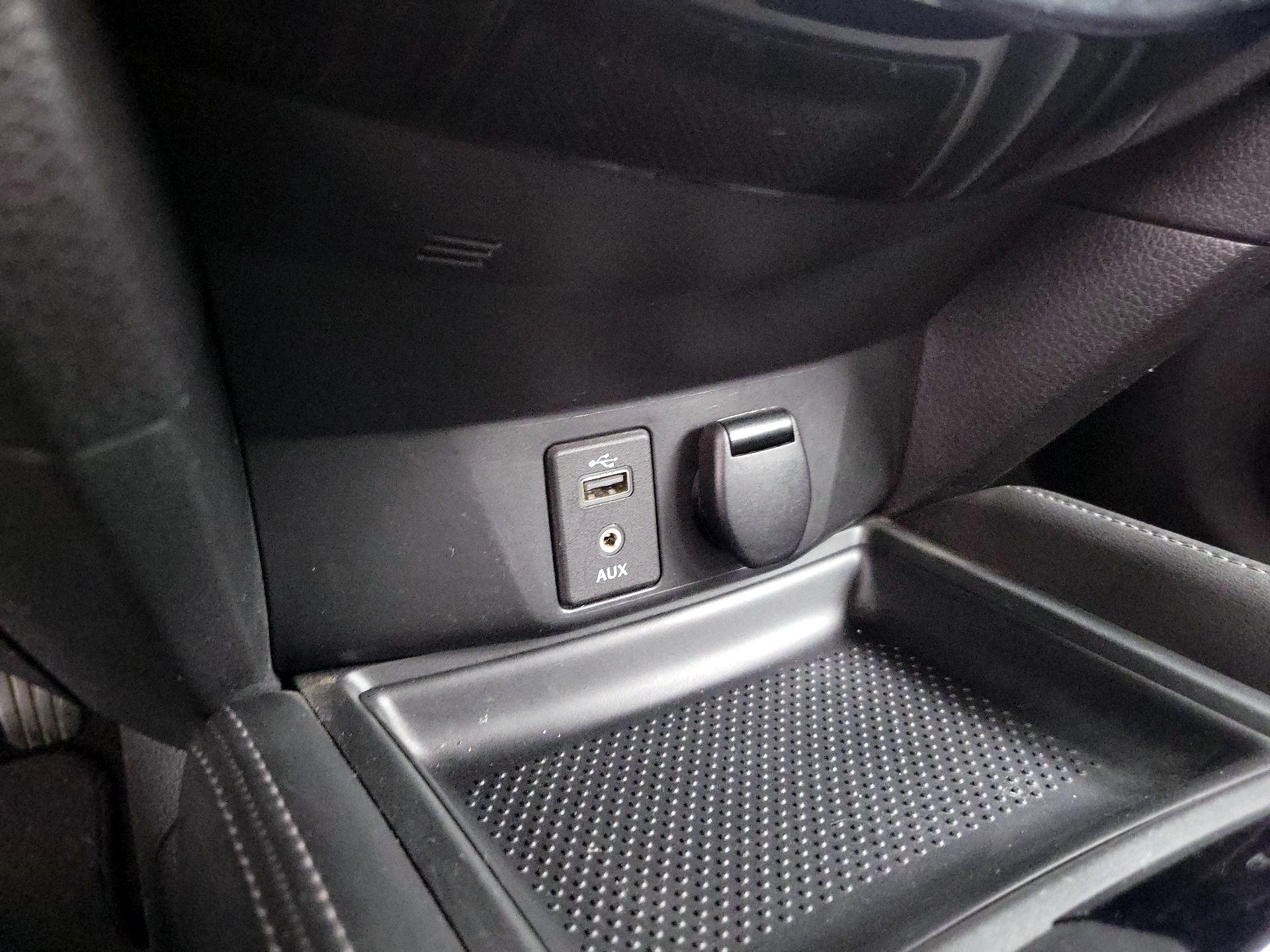 Thumbnail: 2017 Nissan Rogue - 19