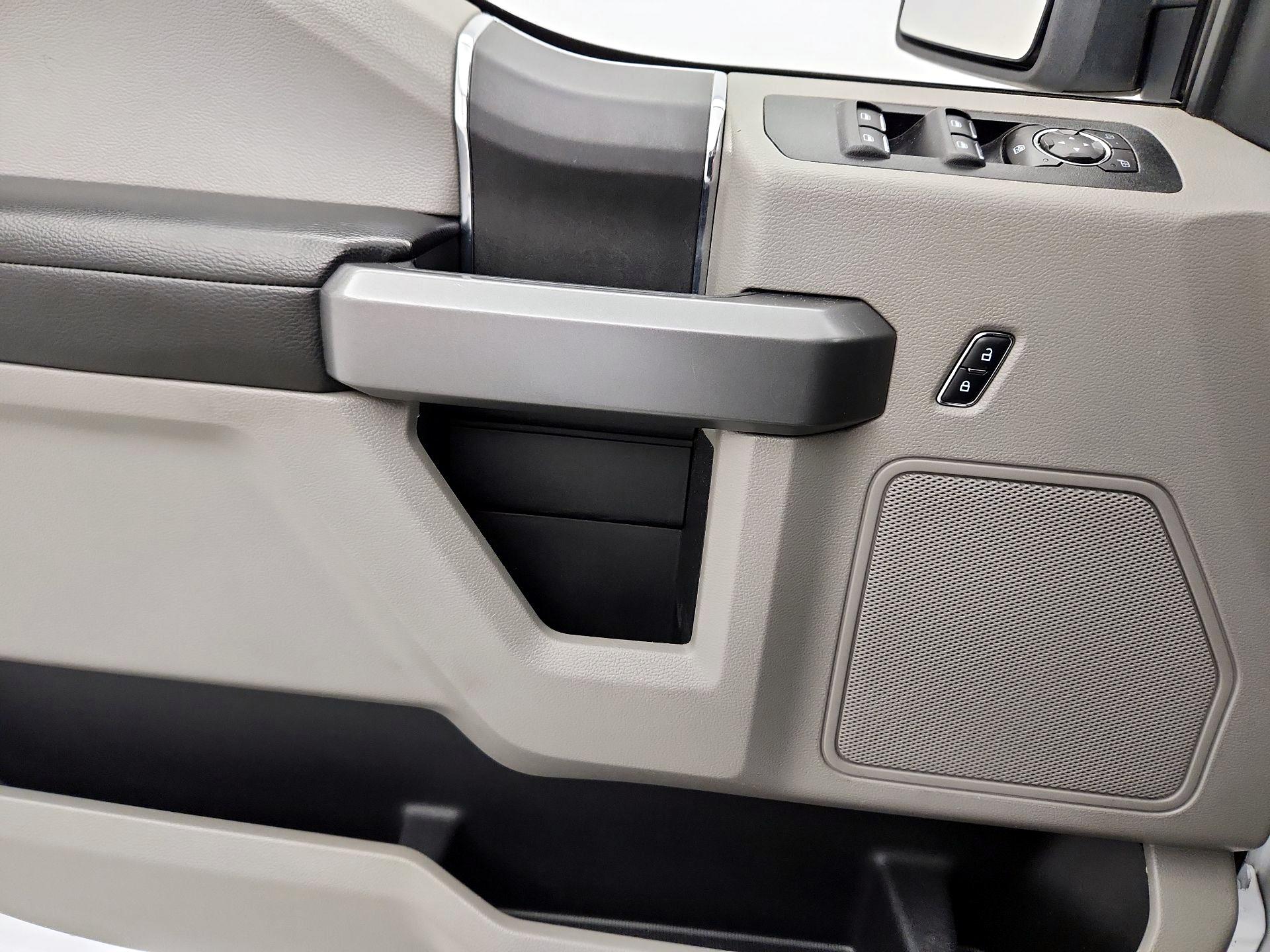 Thumbnail: 2017 Ford F-150 - 12