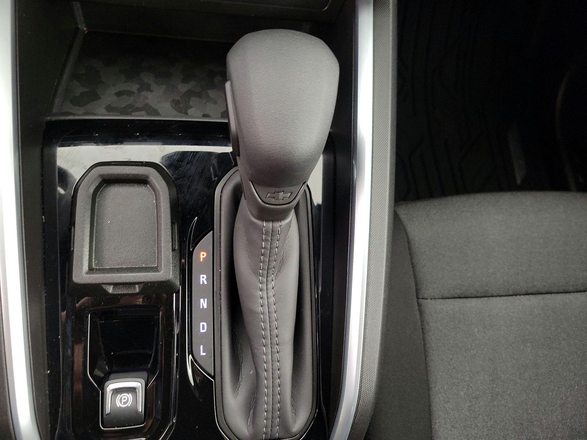 Thumbnail: 2026 Chevrolet Colorado - 16