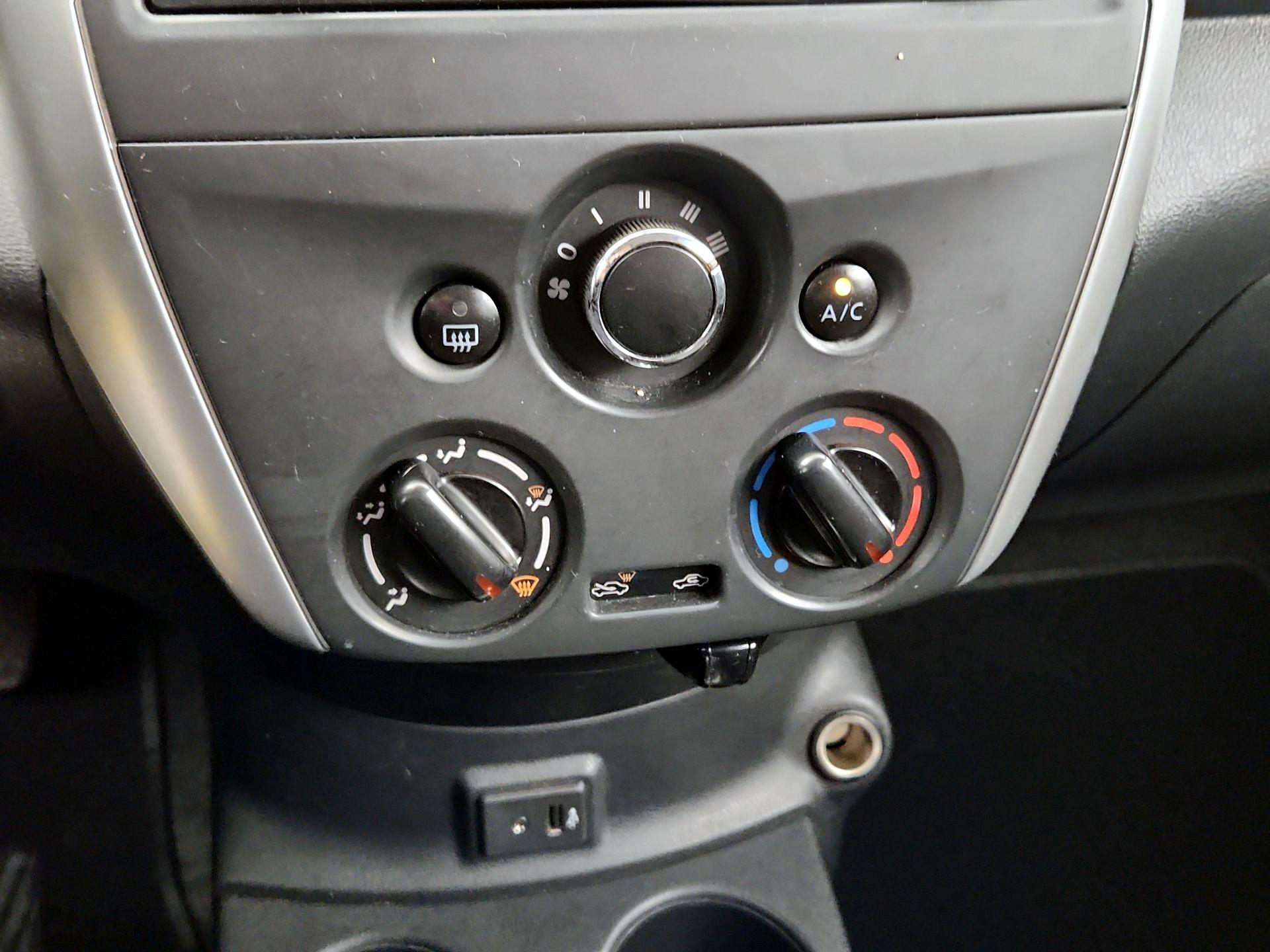 Thumbnail: 2017 Nissan Versa - 15