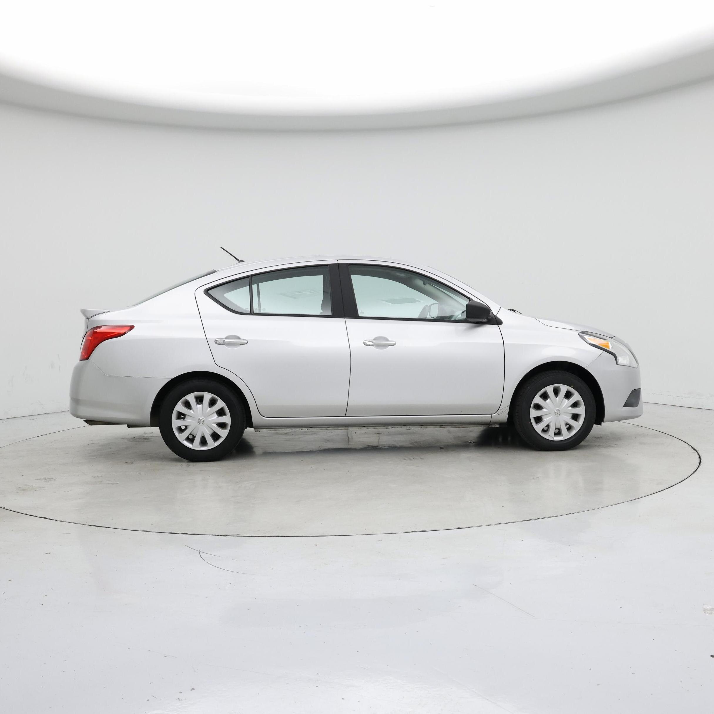Thumbnail: 2017 Nissan Versa - 7