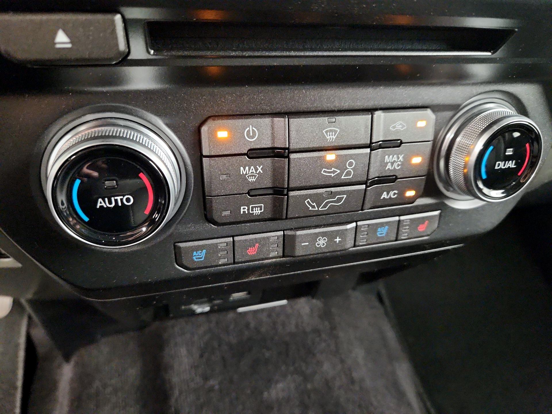 Thumbnail: 2015 Ford F-150 - 16