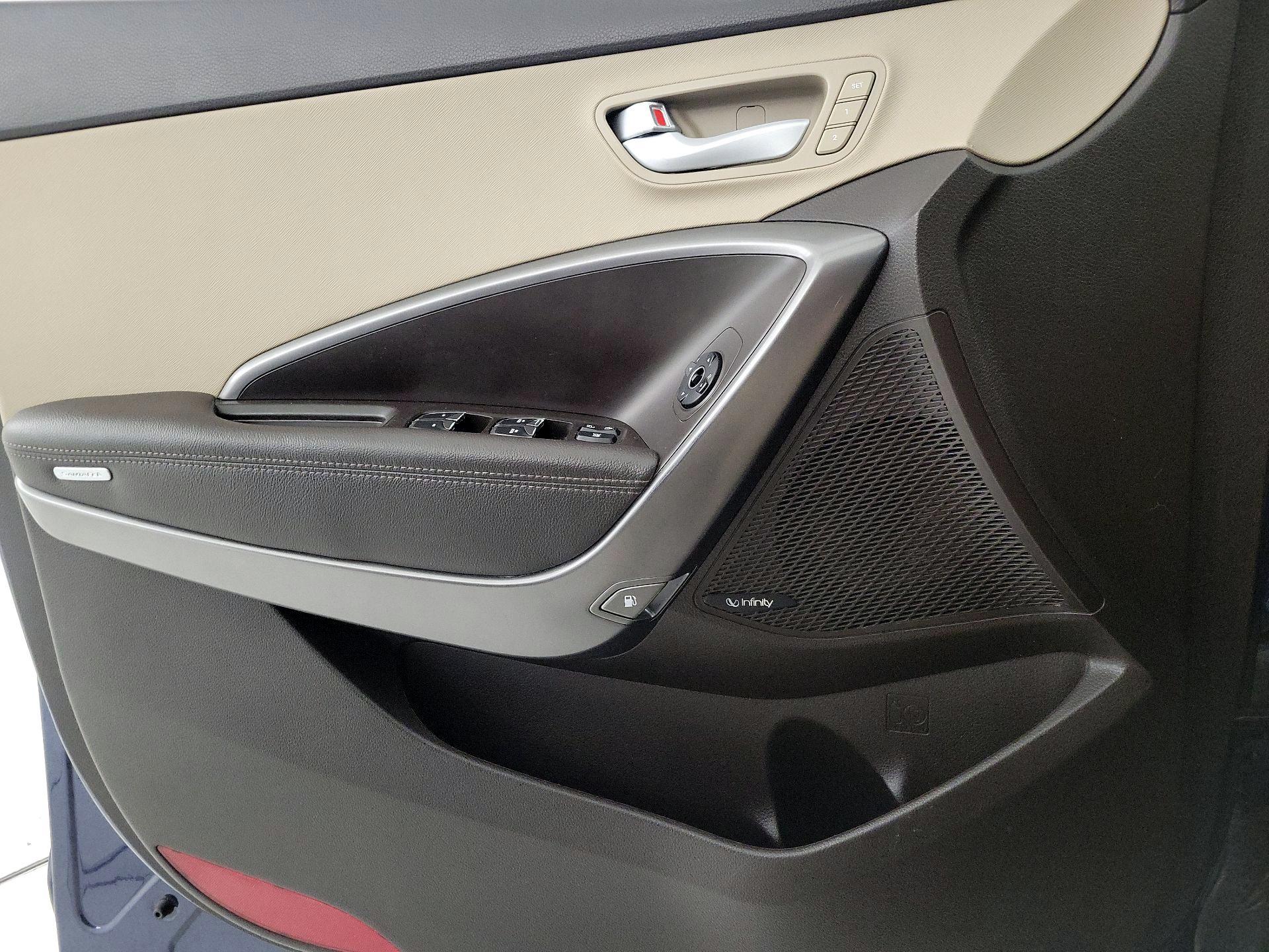 Thumbnail: 2017 Hyundai Santa Fe - 12