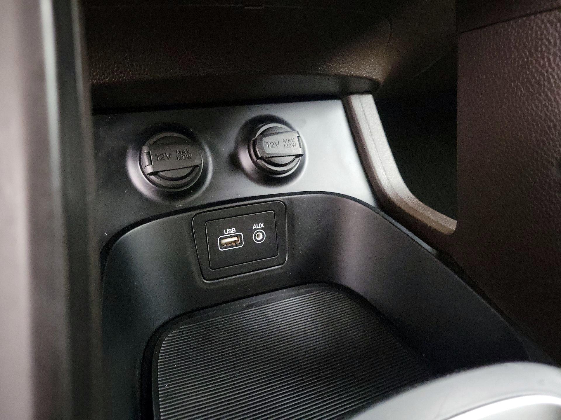 Thumbnail: 2017 Hyundai Santa Fe - 19