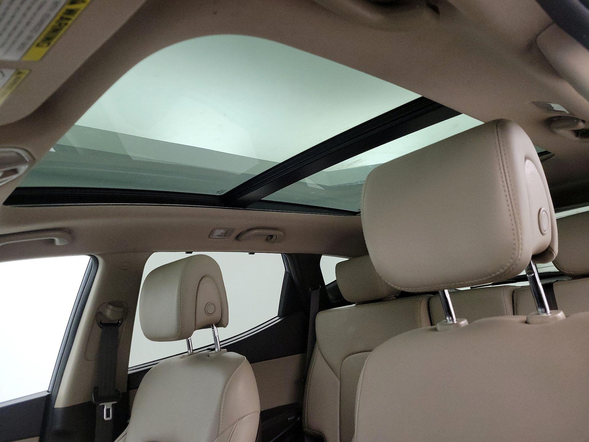 Thumbnail: 2017 Hyundai Santa Fe - 20