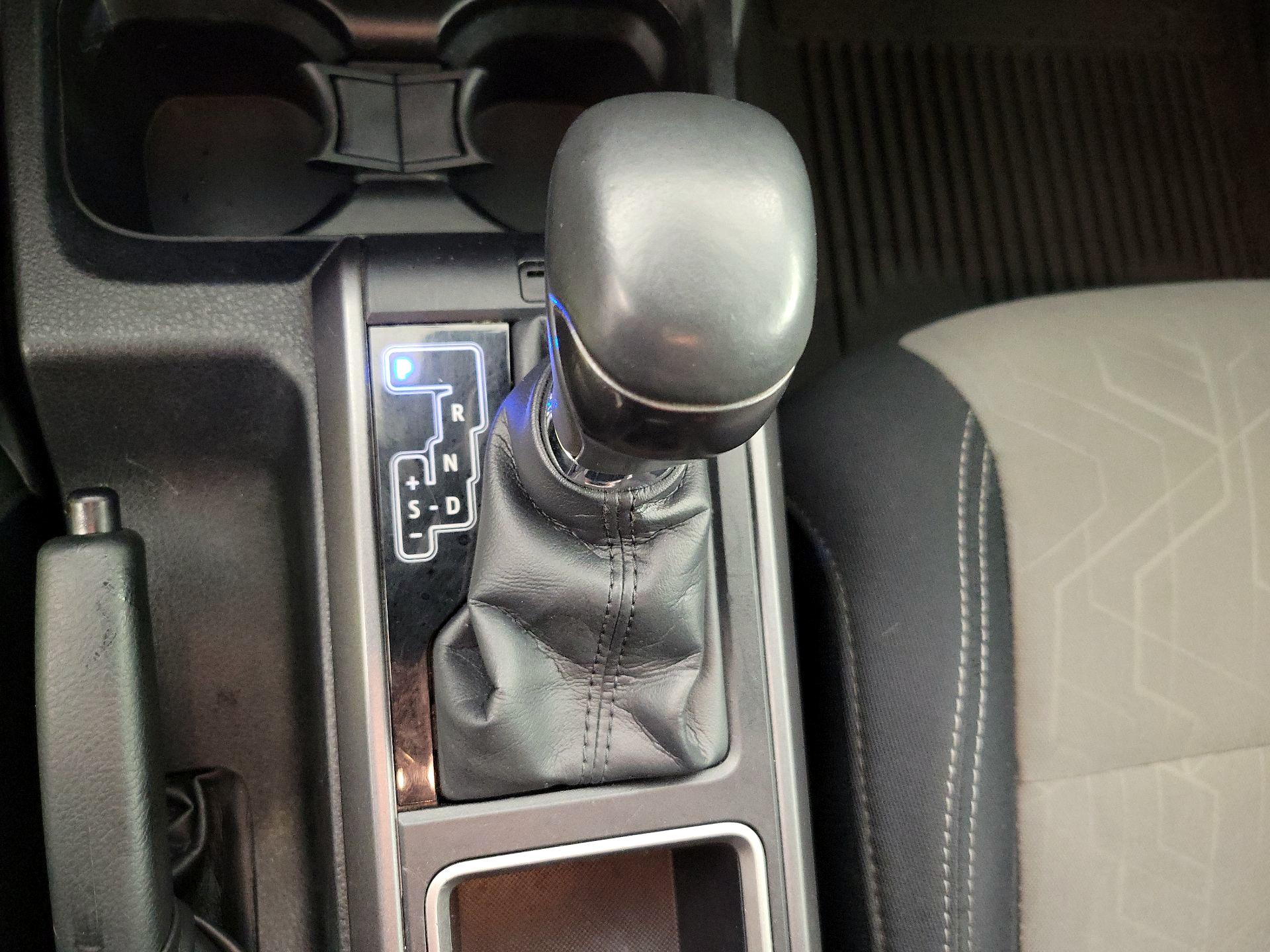 Thumbnail: 2023 Toyota Tacoma - 17