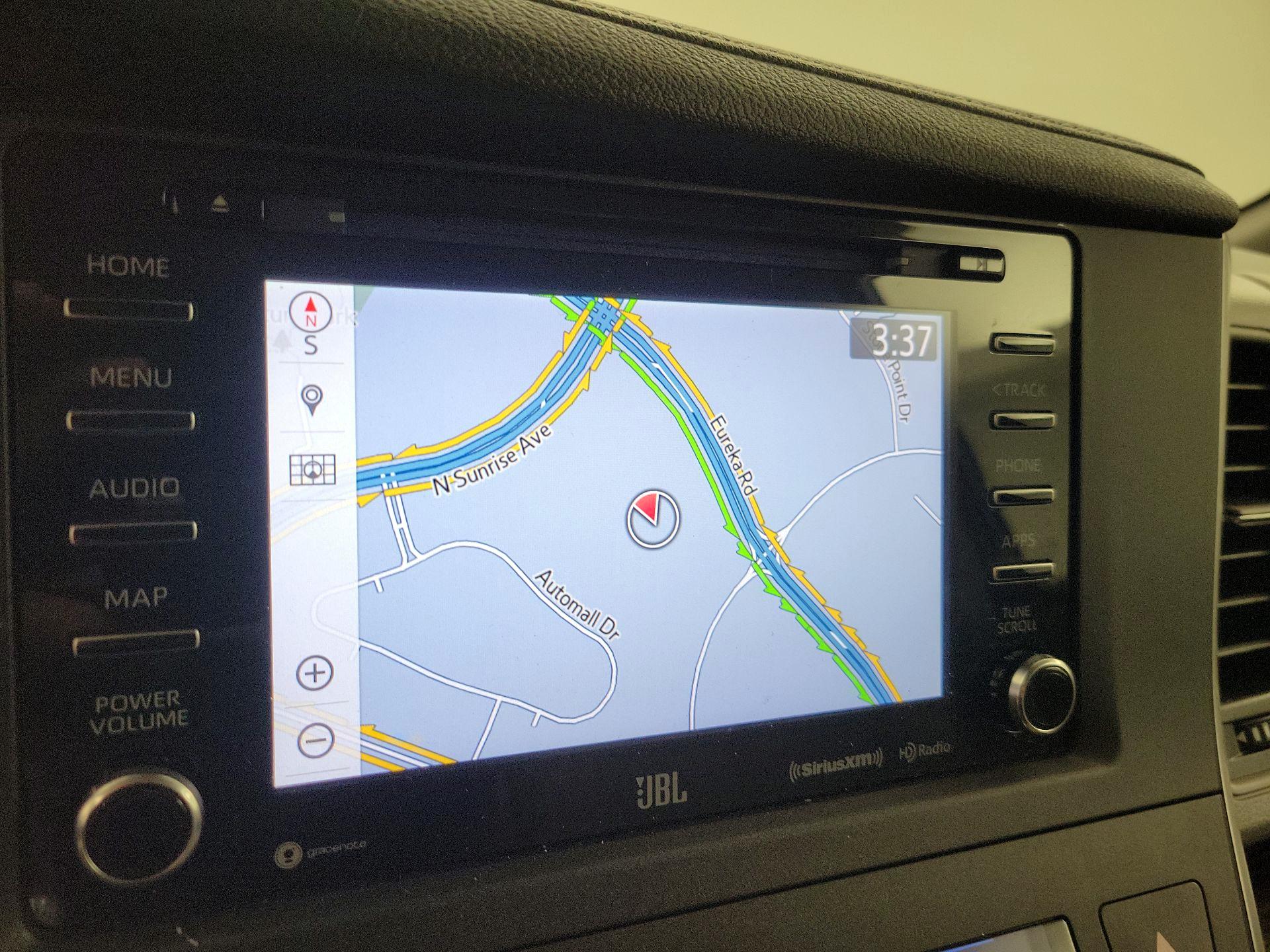 Thumbnail: 2020 Toyota Sienna - 14