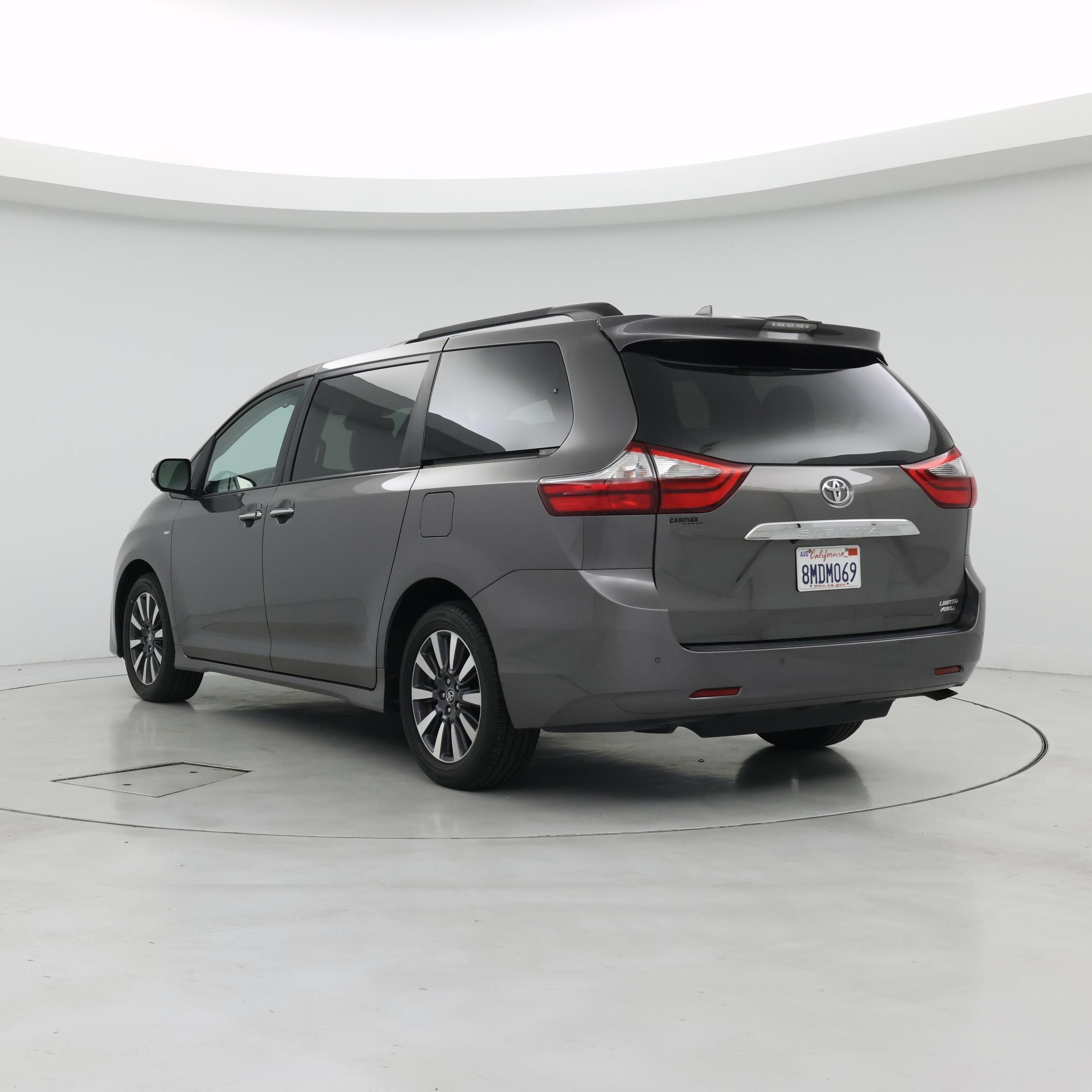 Thumbnail: 2020 Toyota Sienna - 2