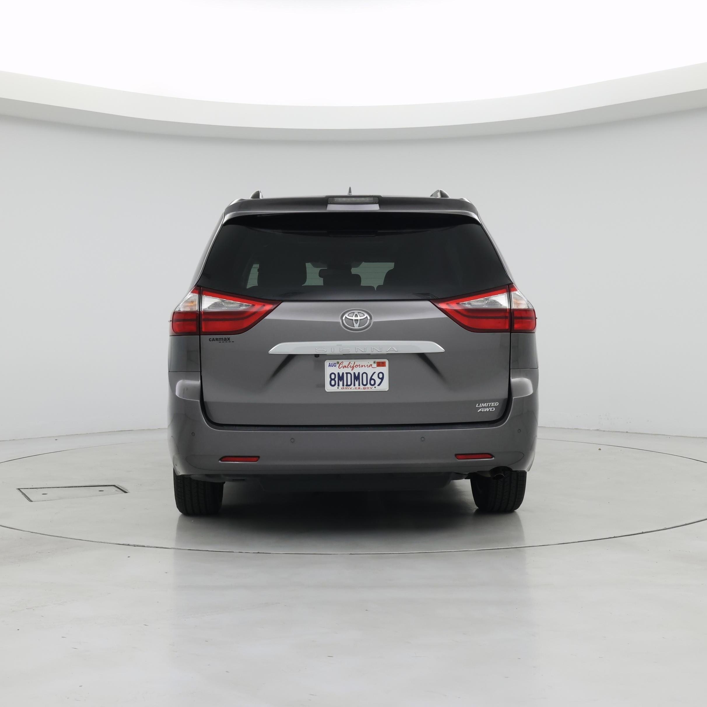 Thumbnail: 2020 Toyota Sienna - 6