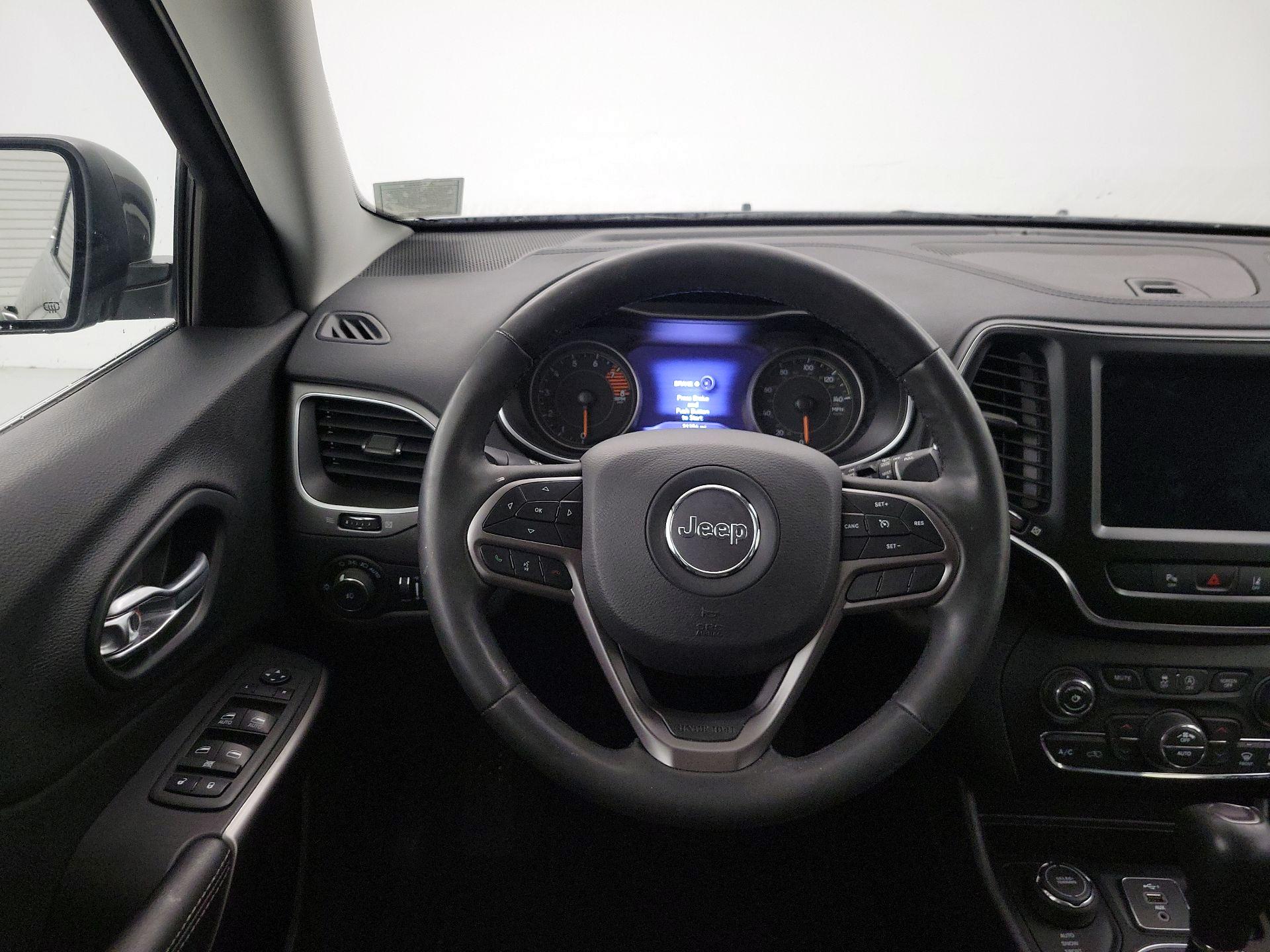 Thumbnail: 2021 Jeep Cherokee - 10