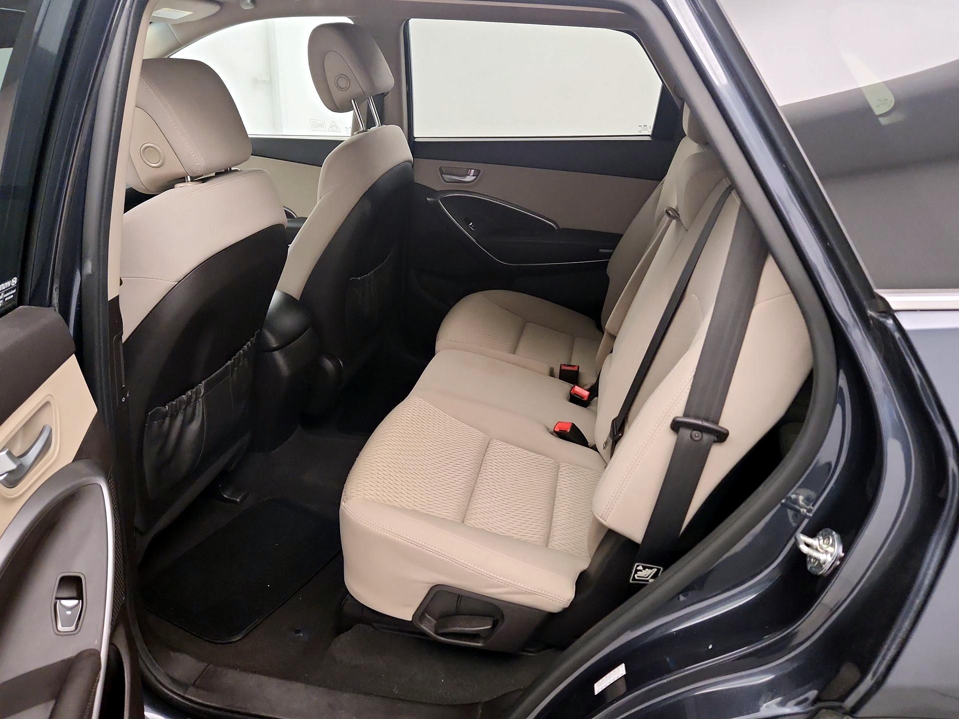 Thumbnail: 2015 Hyundai Santa Fe - 19