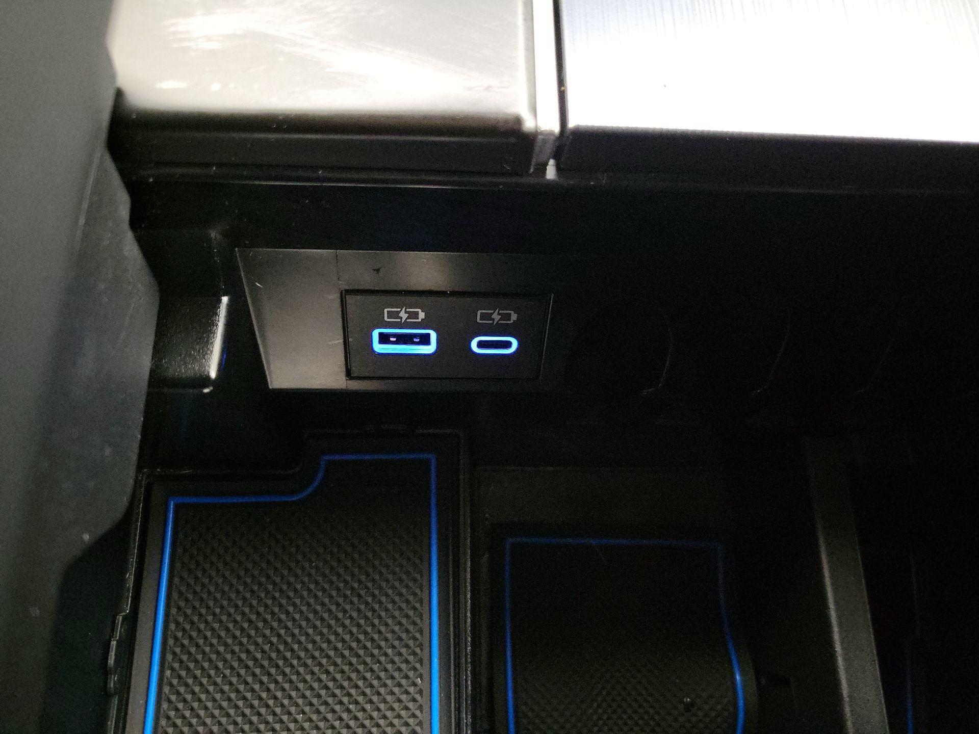 Thumbnail: 2024 Toyota Tundra - 18