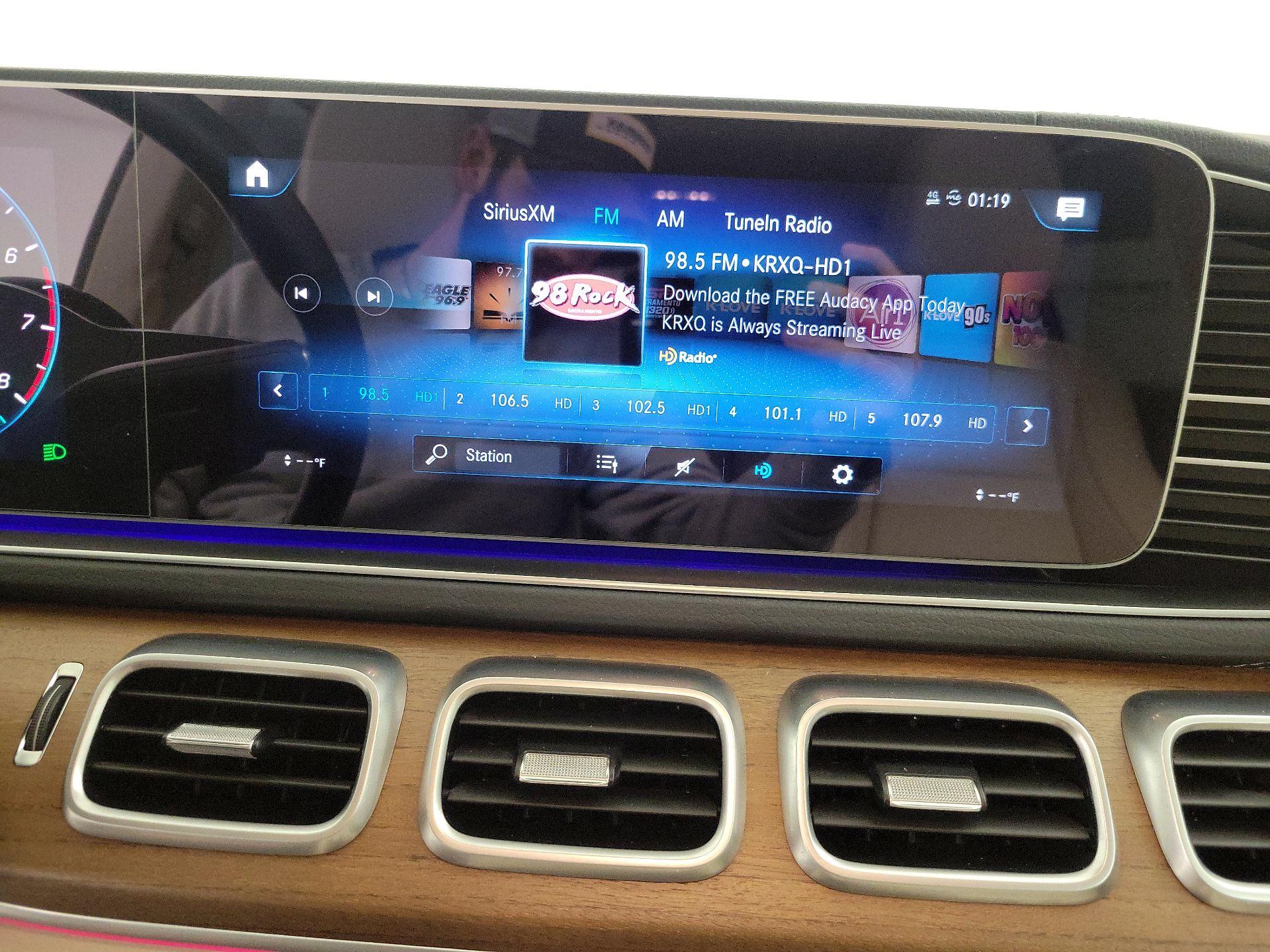 Thumbnail: 2023 Mercedes-Benz GLS - 16