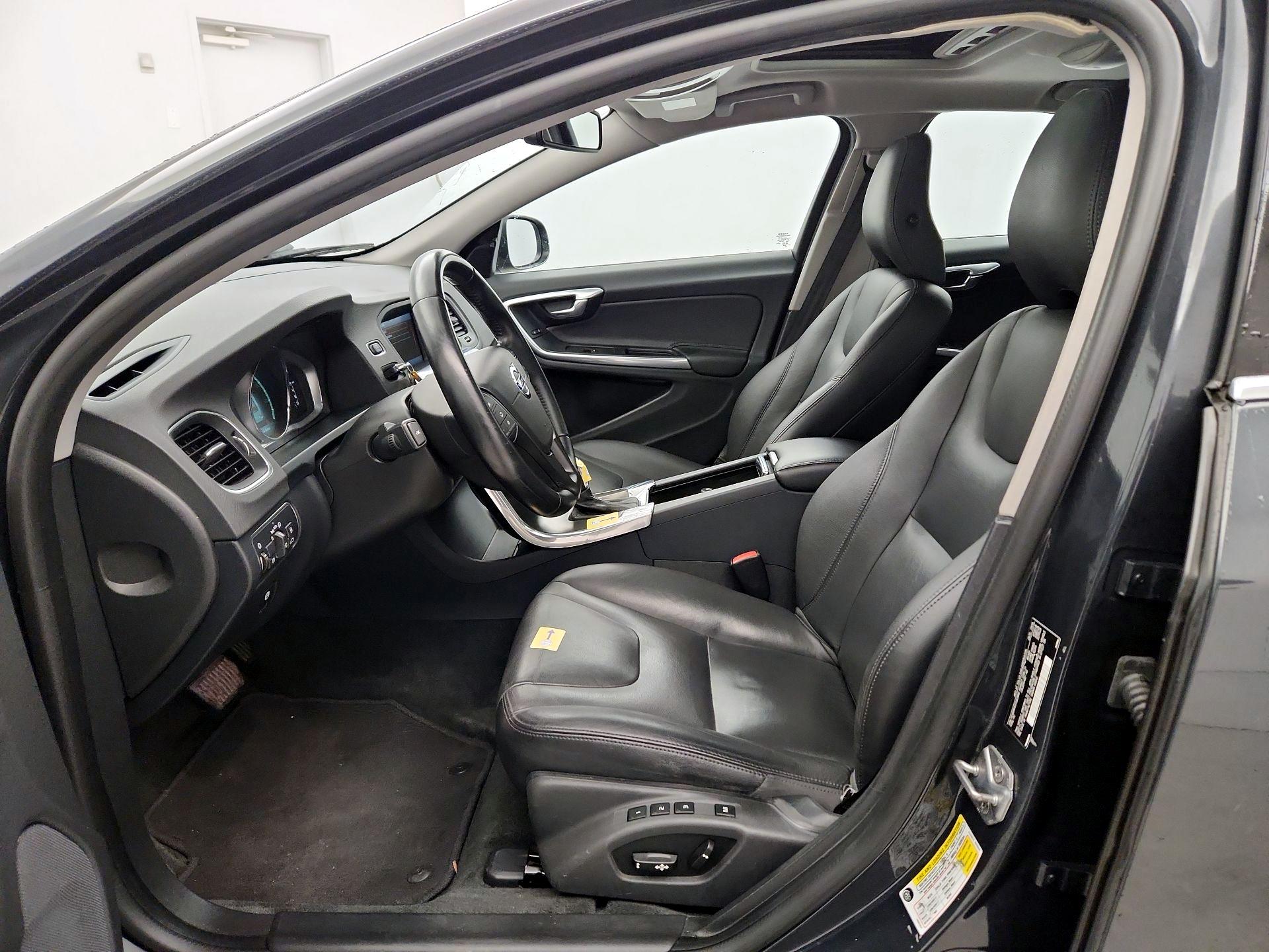 Thumbnail: 2015 Volvo S60 - 11