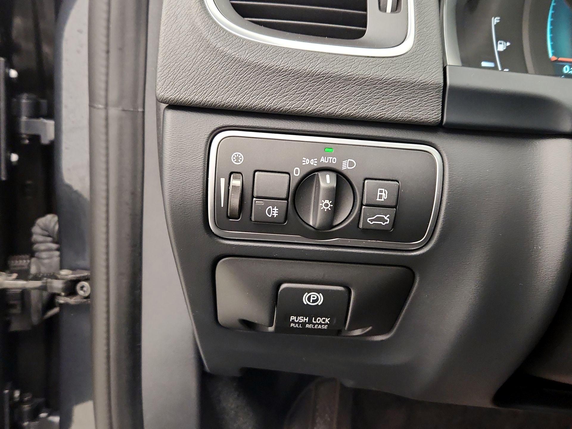 Thumbnail: 2015 Volvo S60 - 13