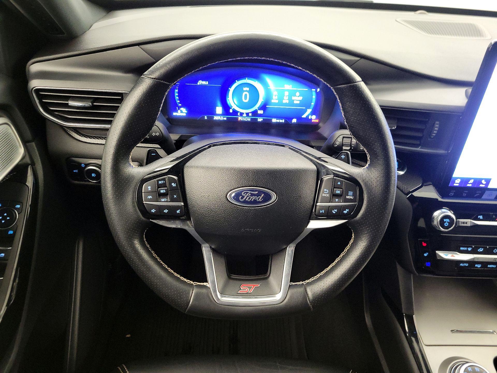 Thumbnail: 2023 Ford Explorer - 10