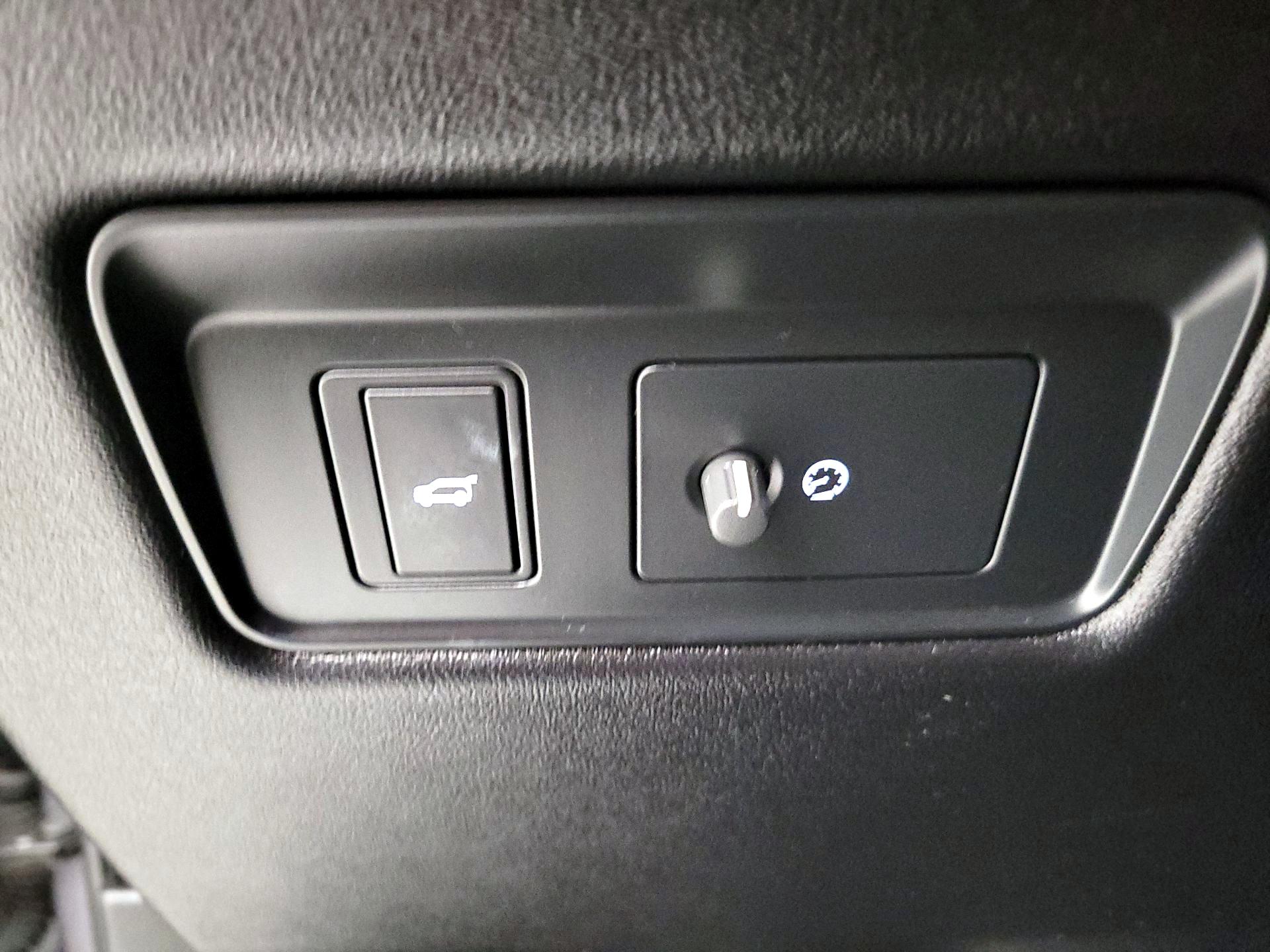 Thumbnail: 2021 Land Rover Range Rover Sport - 13