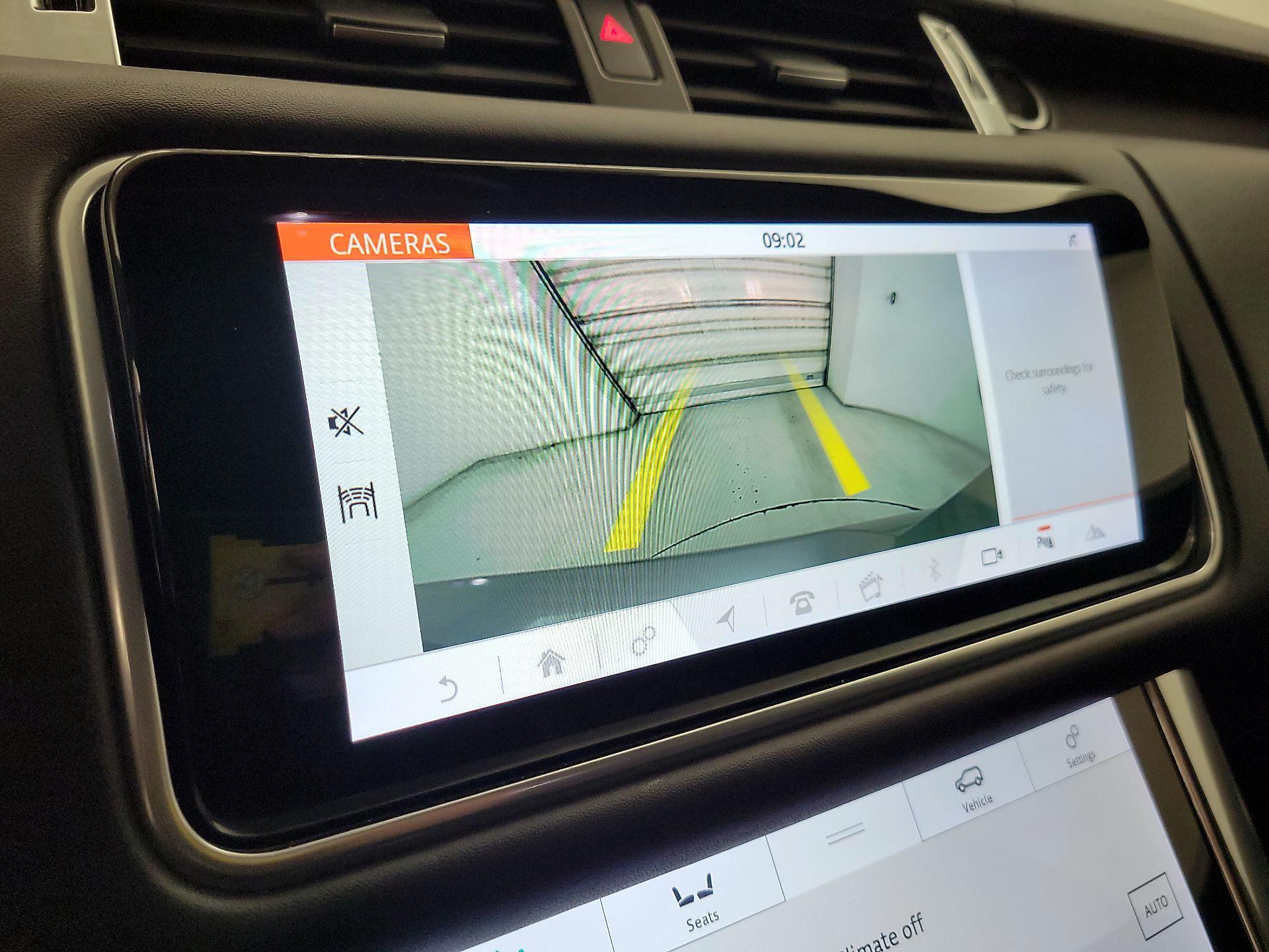 Thumbnail: 2021 Land Rover Range Rover Sport - 14