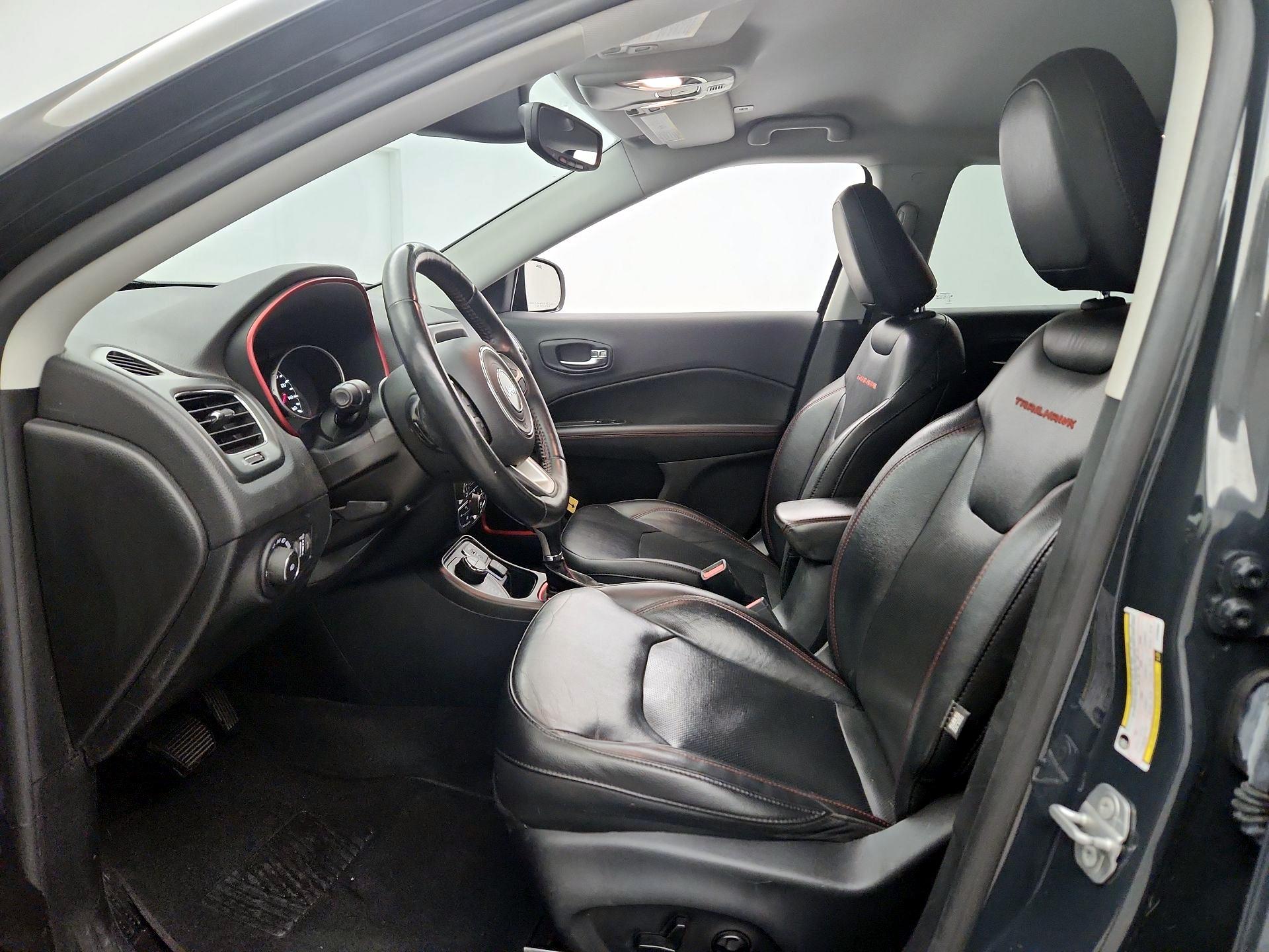 Thumbnail: 2018 Jeep Compass - 11