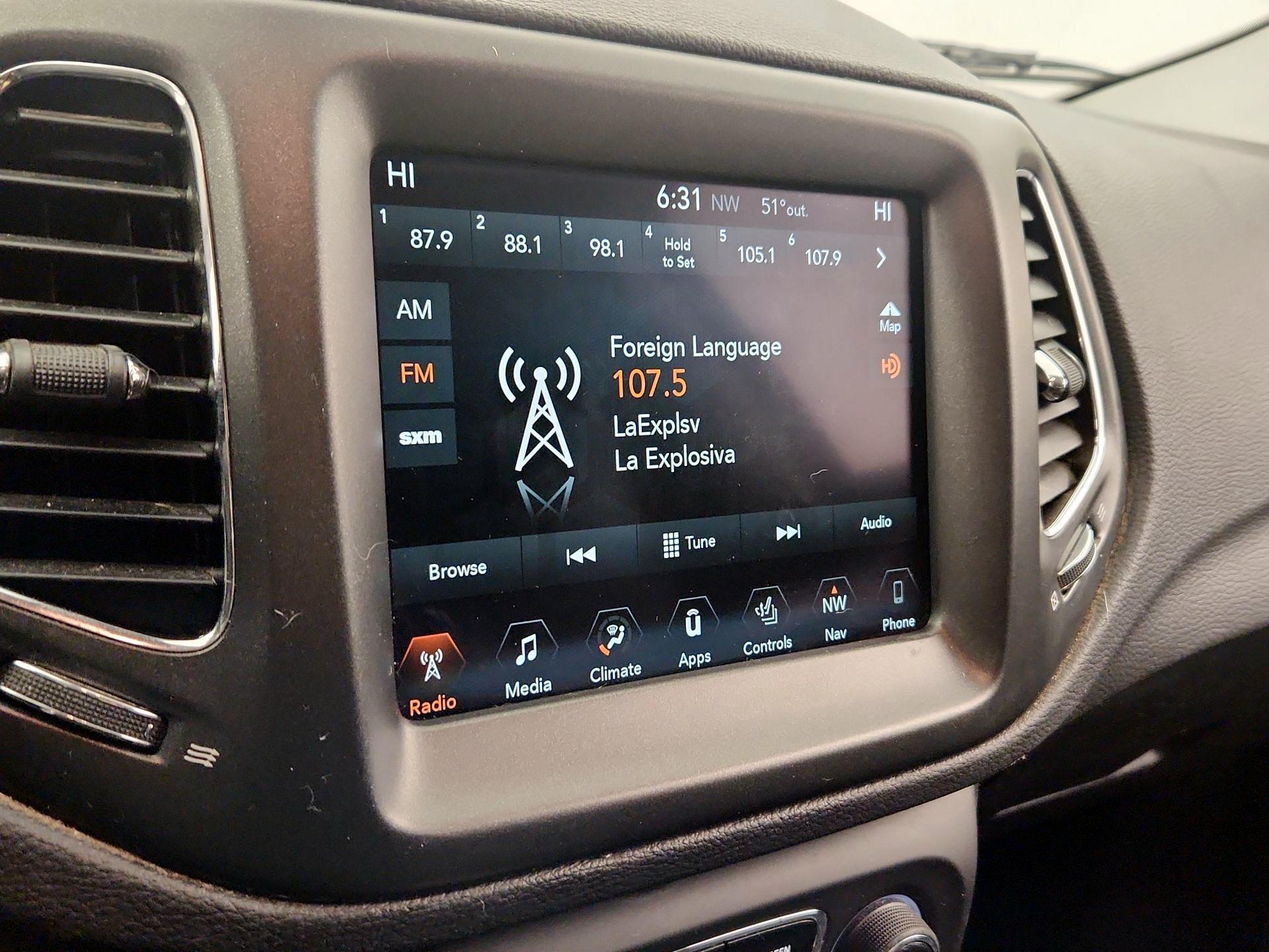 Thumbnail: 2018 Jeep Compass - 16