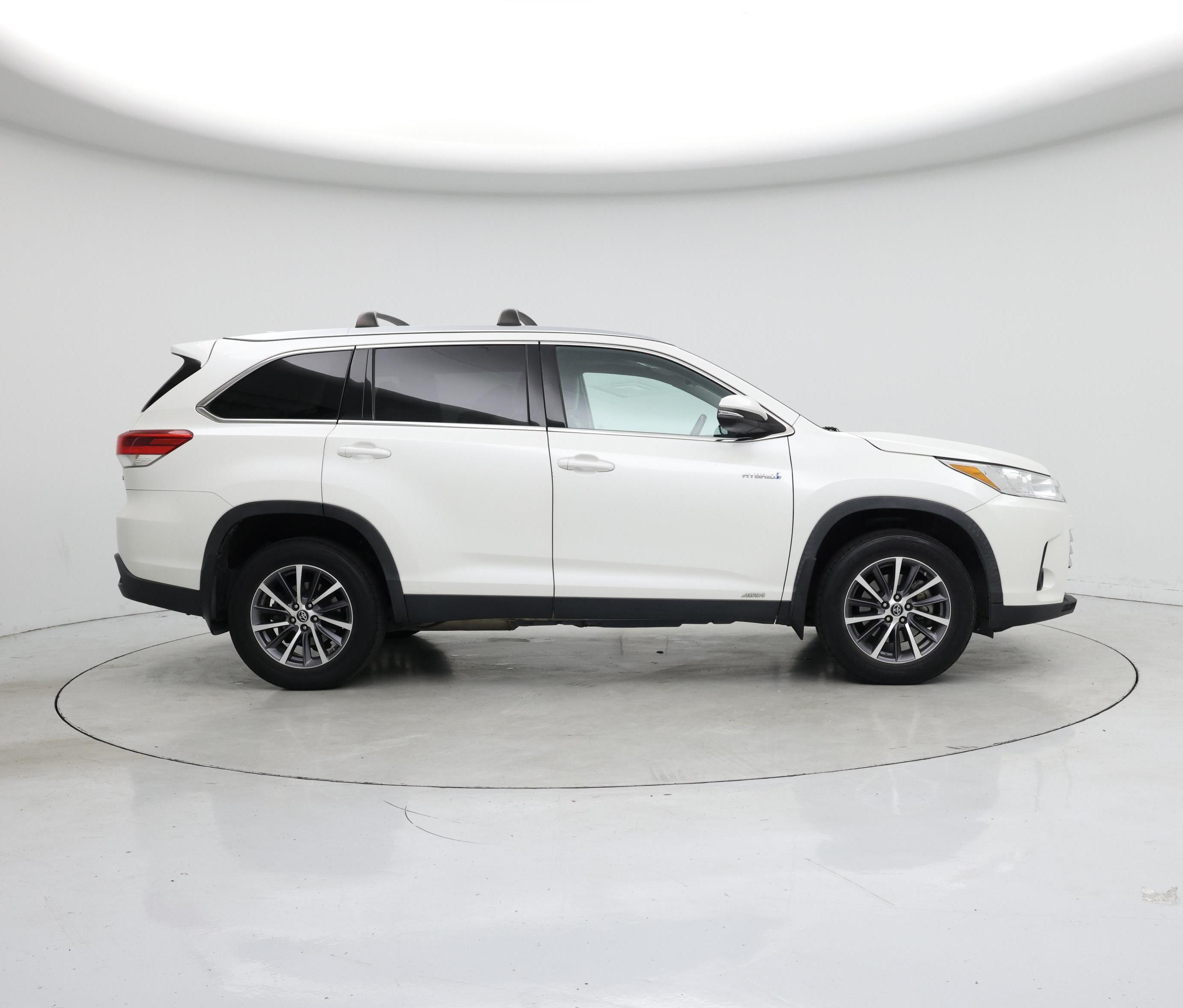 Thumbnail: 2019 Toyota Highlander - 7