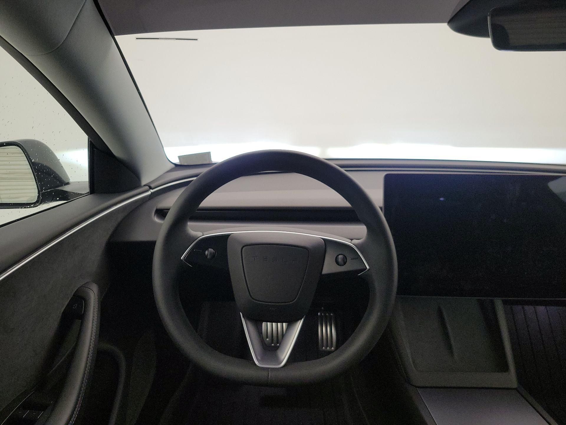 Thumbnail: 2024 Tesla Model 3 - 10