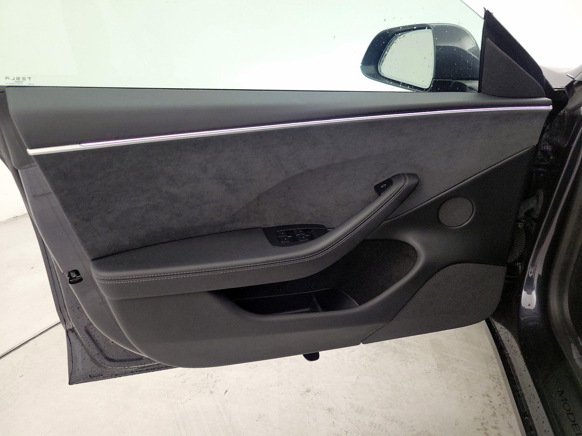 Thumbnail: 2024 Tesla Model 3 - 12