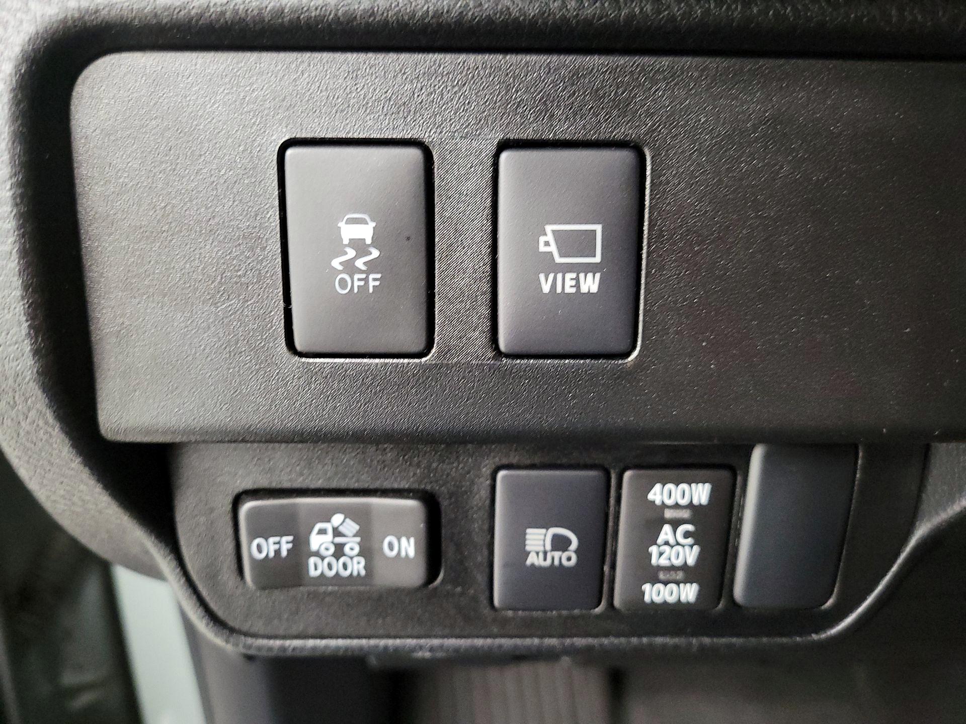 Thumbnail: 2023 Toyota Tacoma - 13