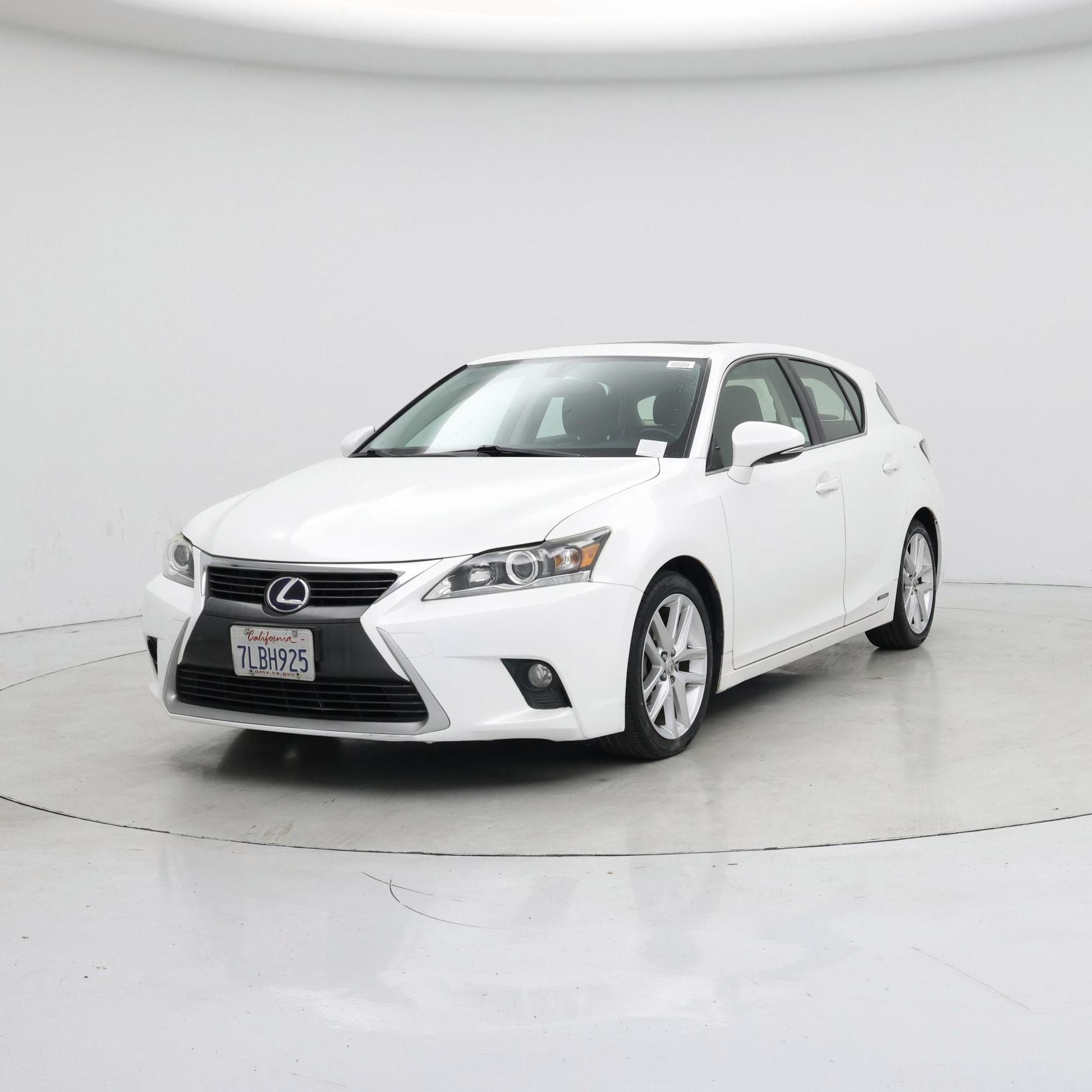 Thumbnail: 2015 Lexus CT - 4
