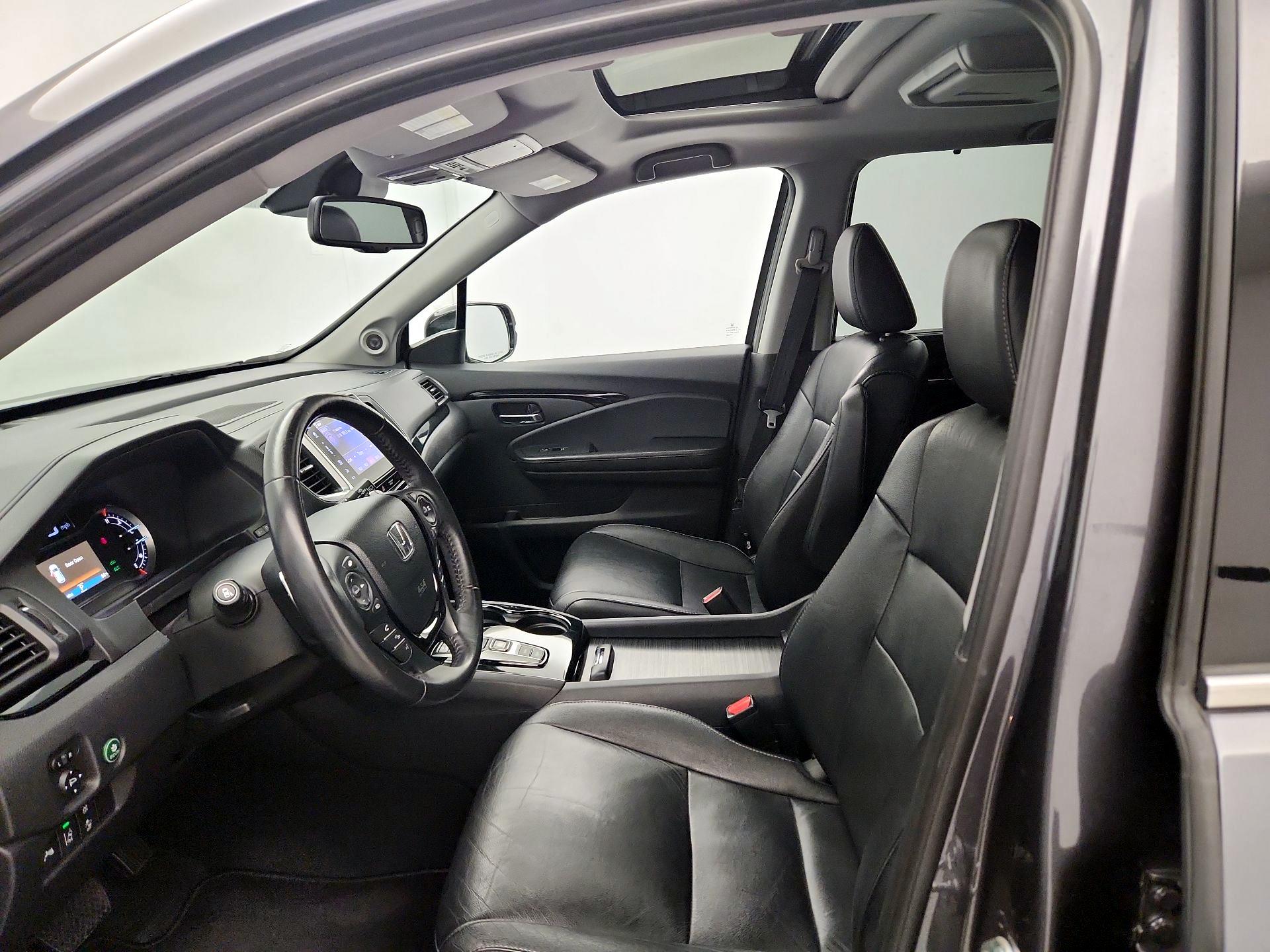 Thumbnail: 2018 Honda Pilot - 11