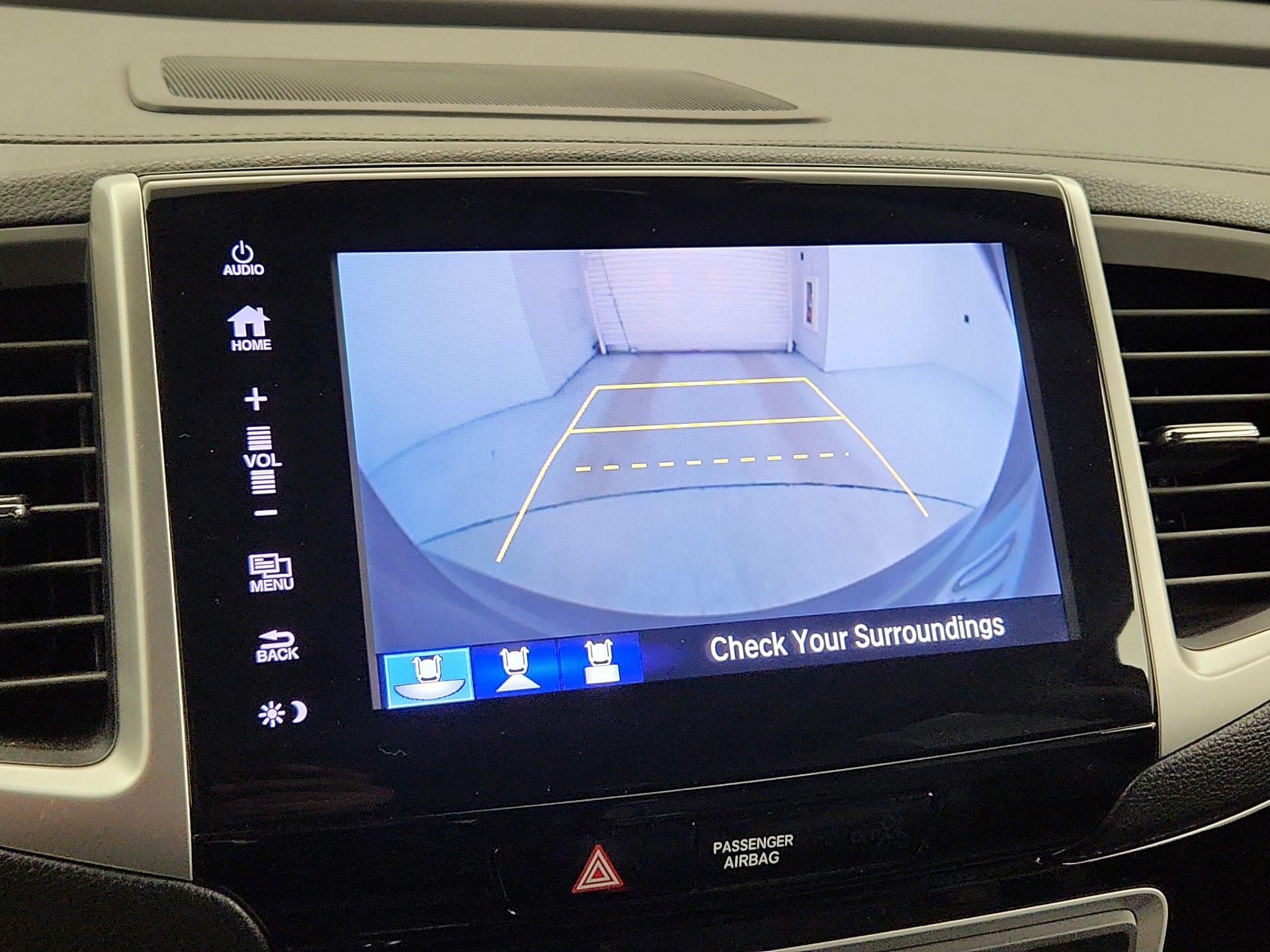 Thumbnail: 2018 Honda Pilot - 14