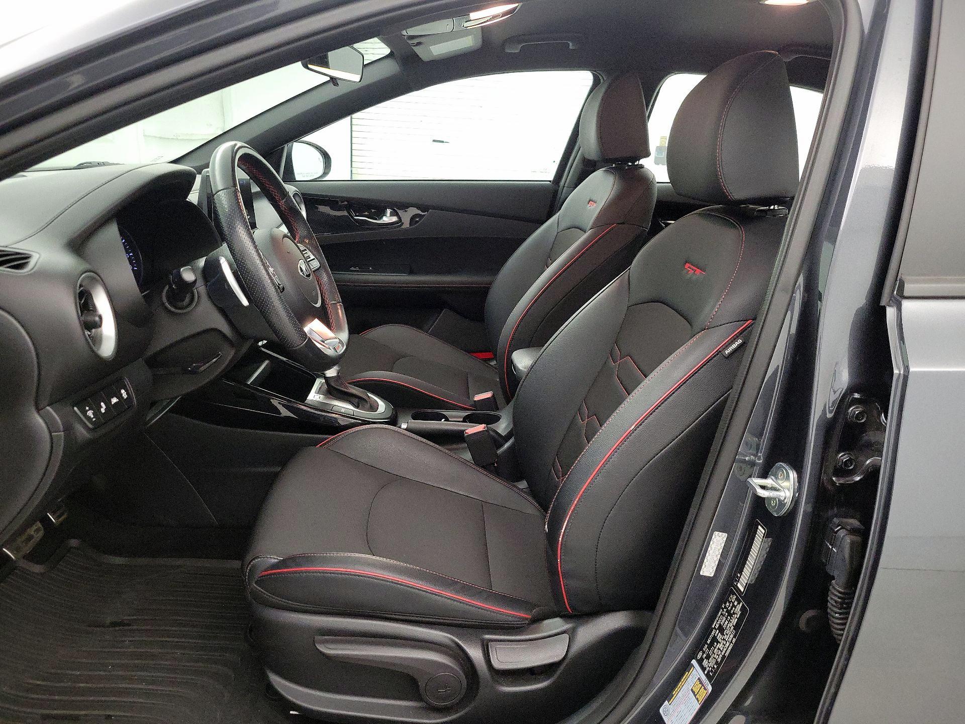 Thumbnail: 2021 Kia Forte - 11