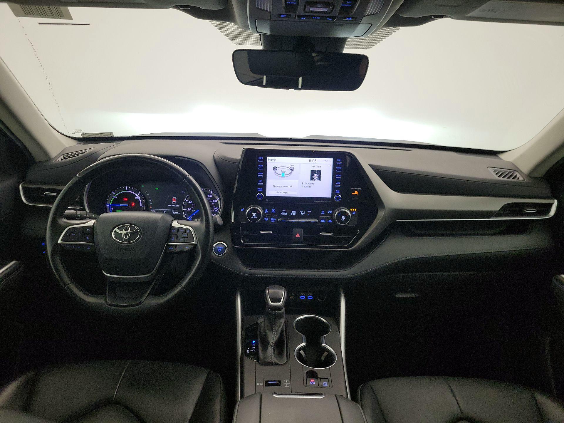 Thumbnail: 2022 Toyota Highlander - 9