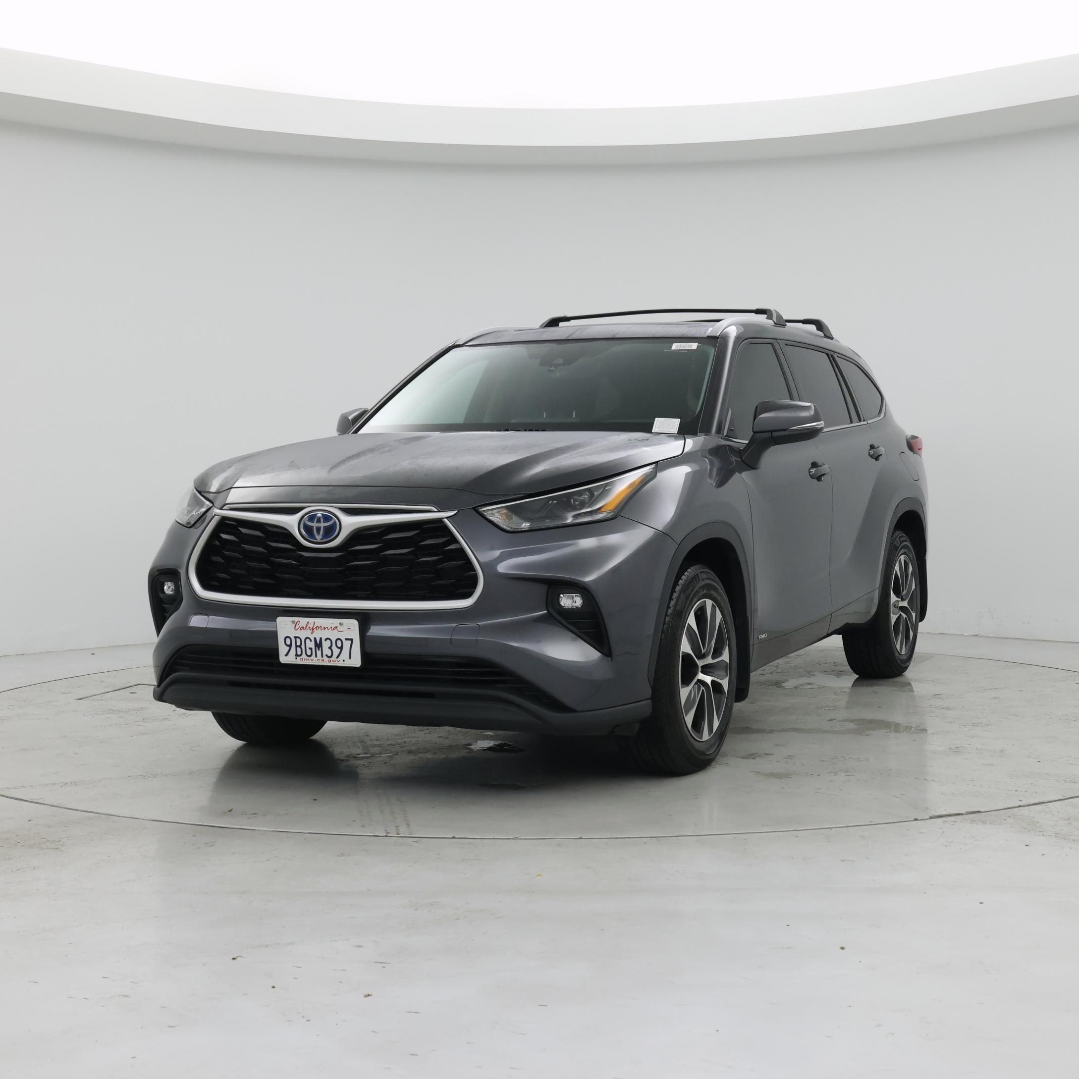 Thumbnail: 2022 Toyota Highlander - 4