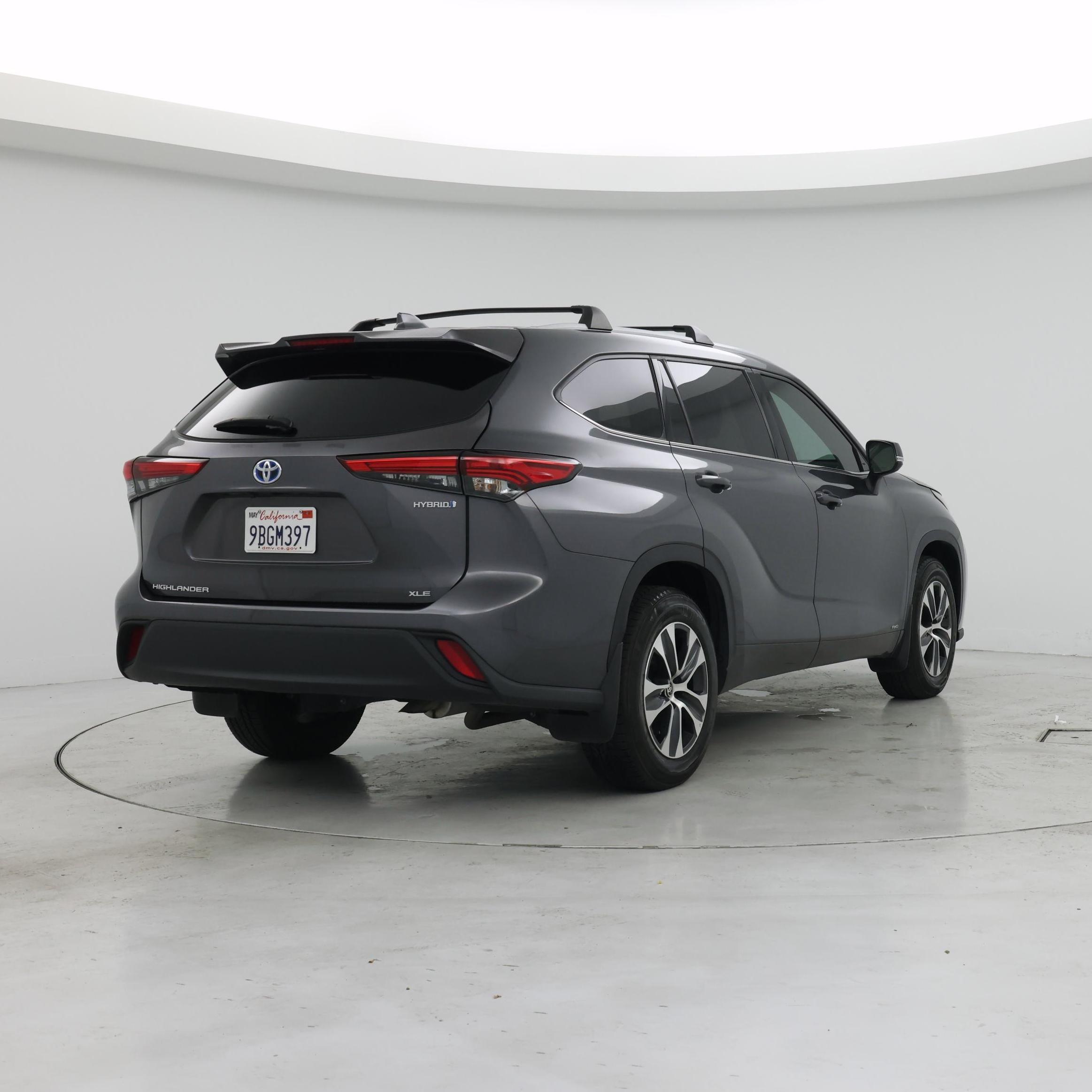 Thumbnail: 2022 Toyota Highlander - 8