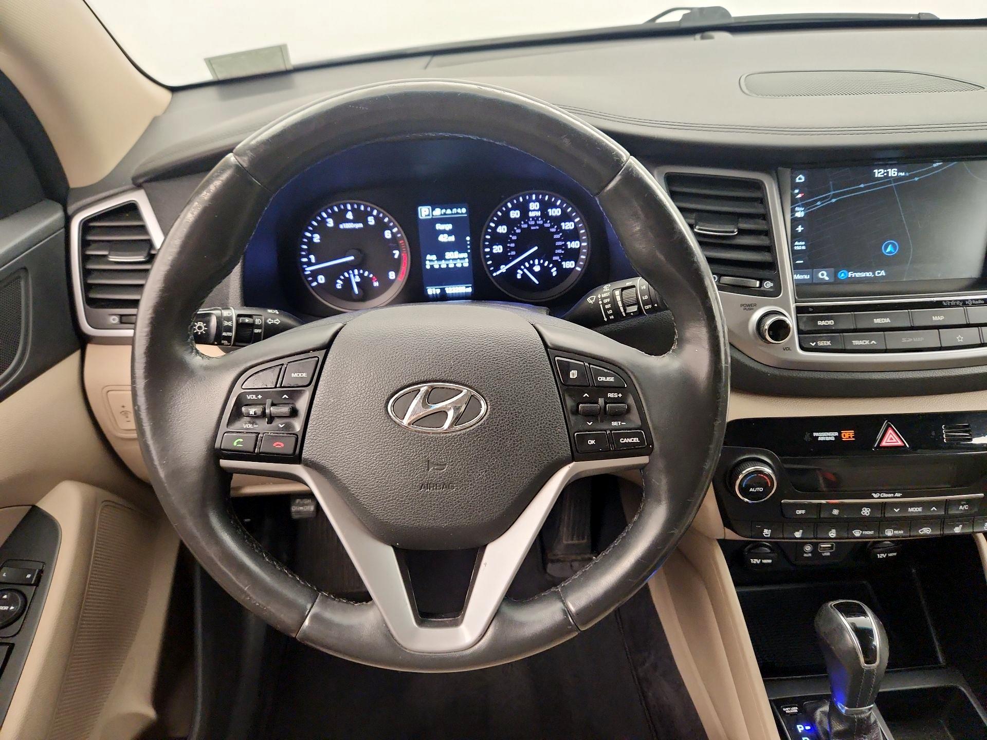 Thumbnail: 2018 Hyundai Tucson - 10