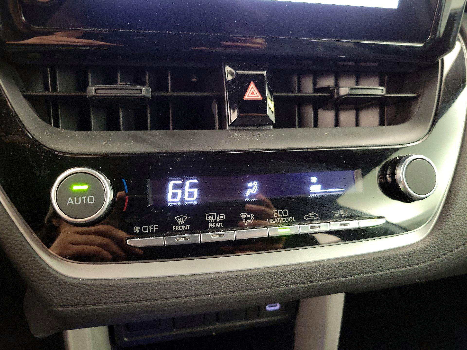 Thumbnail: 2025 Toyota Corolla Cross - 16