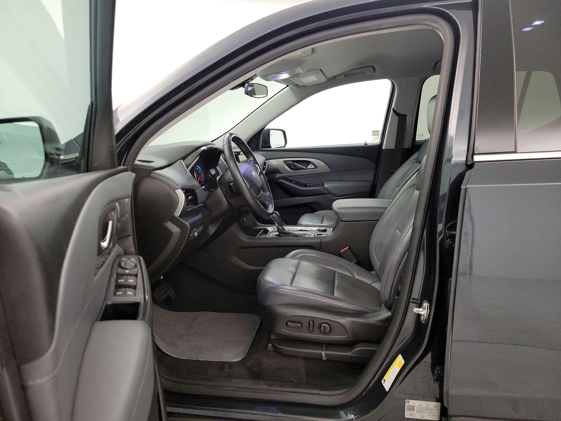 Thumbnail: 2019 Chevrolet Traverse - 11