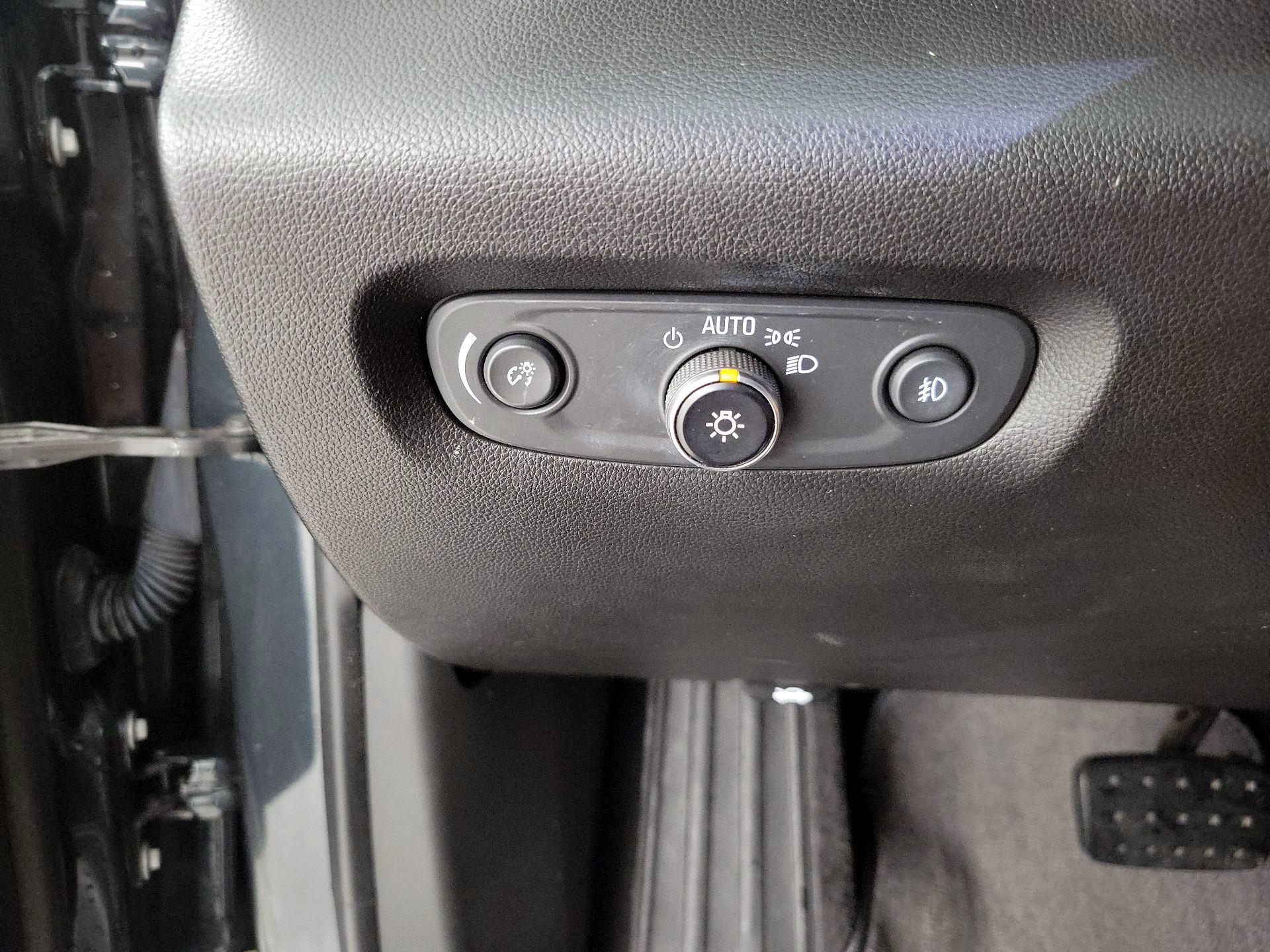 Thumbnail: 2019 Chevrolet Traverse - 13