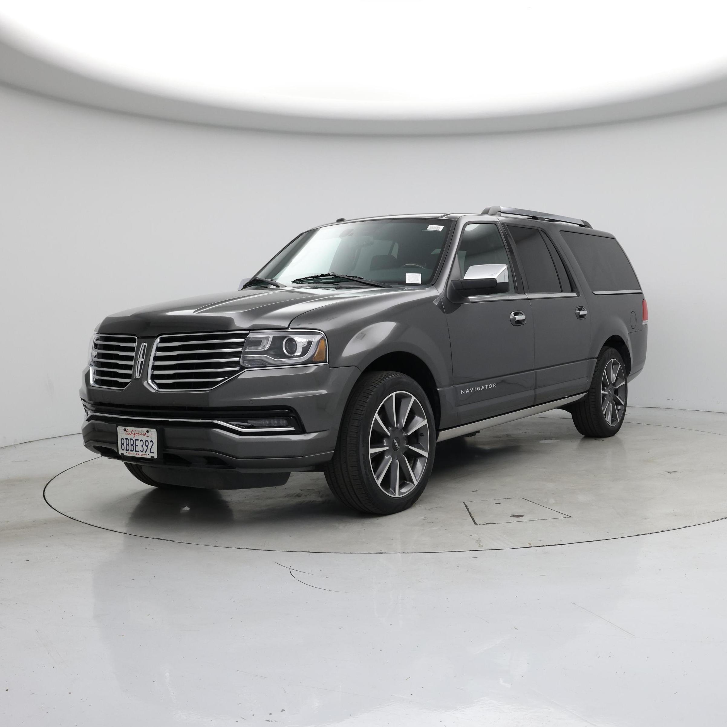 Thumbnail: 2017 Lincoln Navigator L - 4