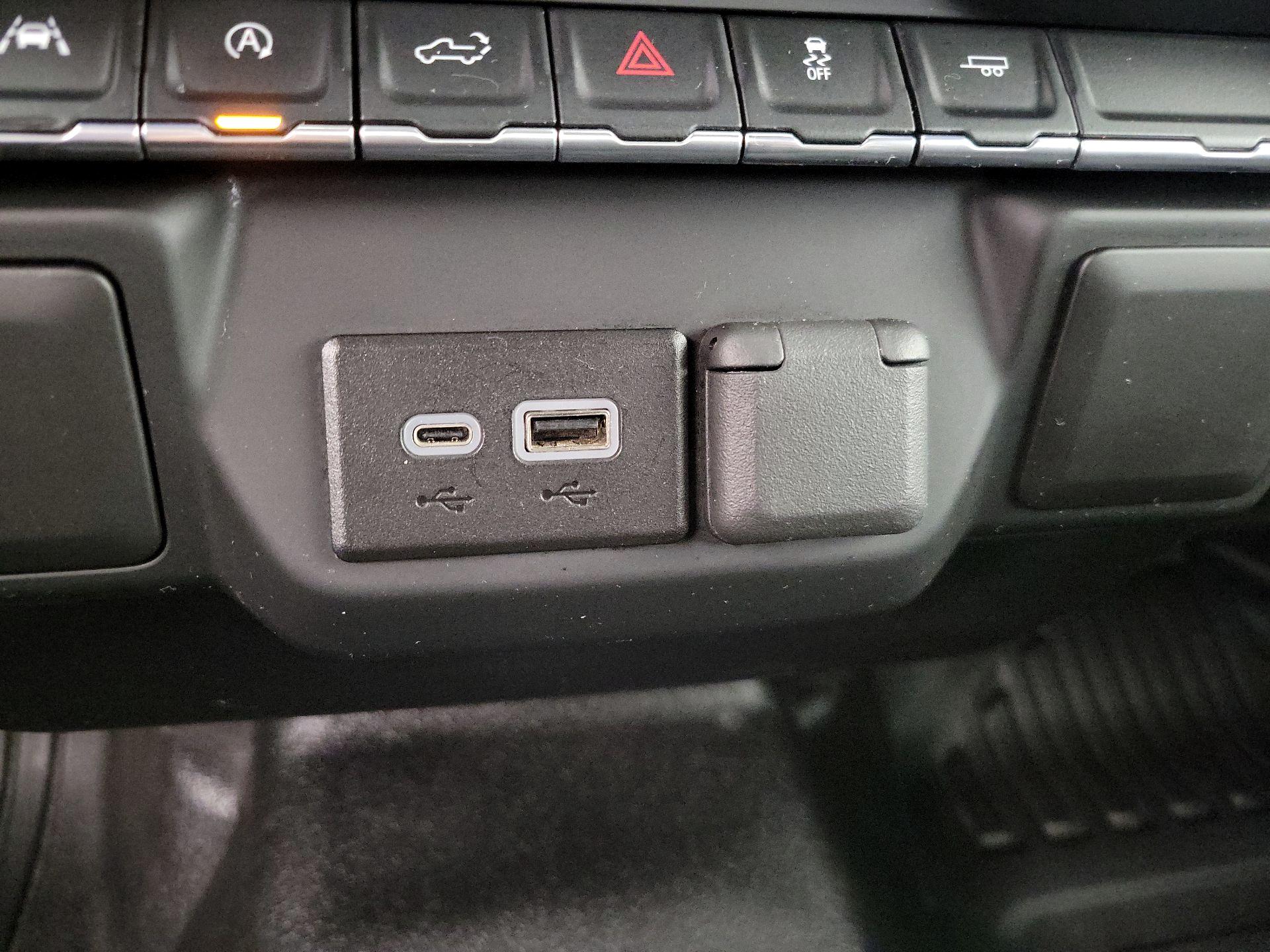 Thumbnail: 2023 Chevrolet Silverado 1500 - 18