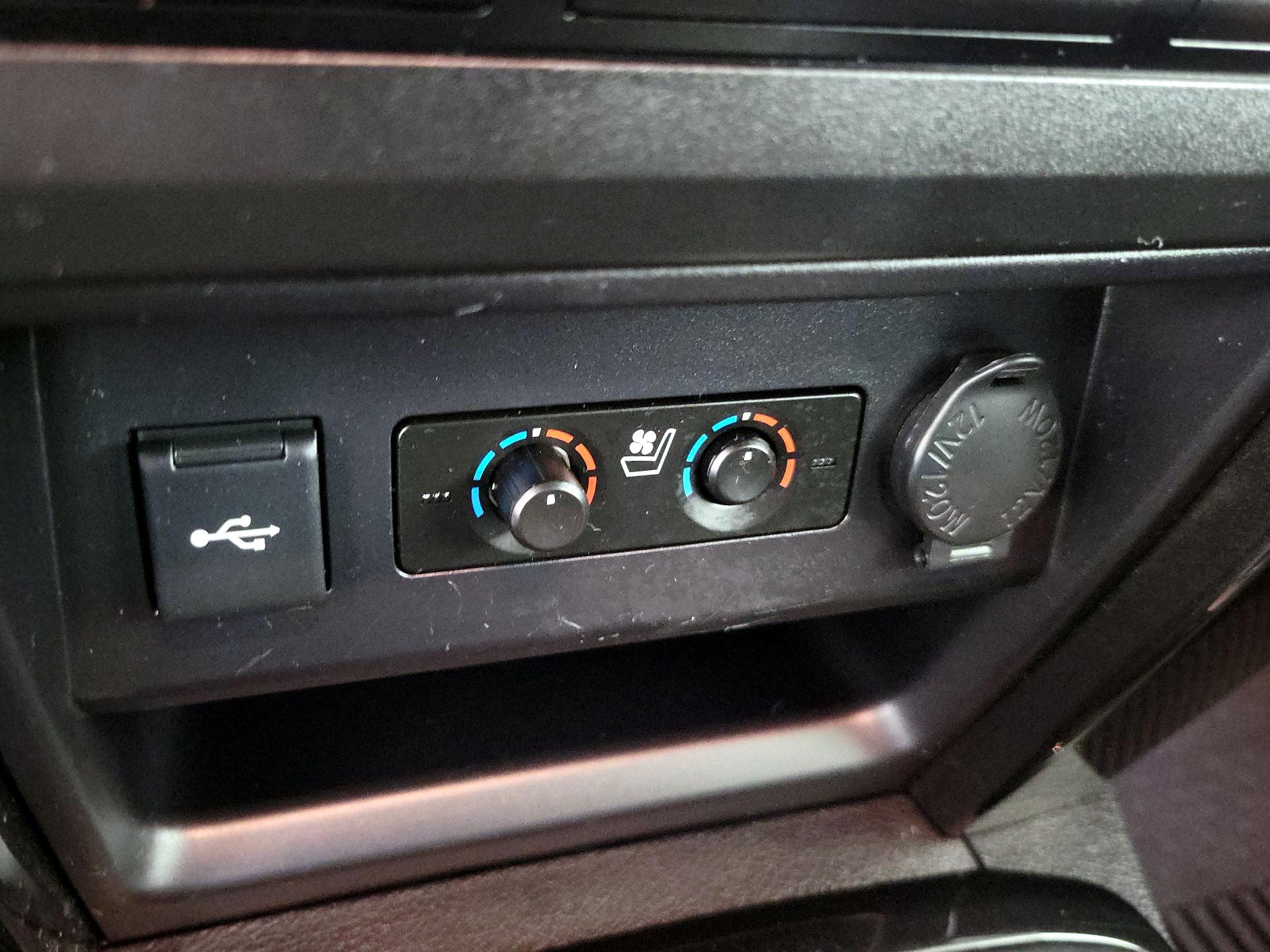 Thumbnail: 2021 Toyota 4Runner - 18