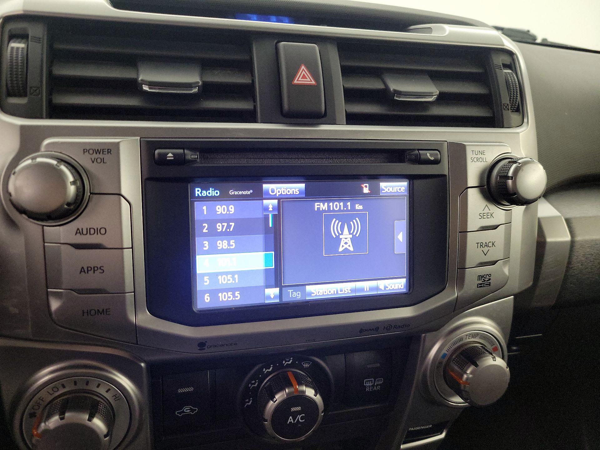 Thumbnail: 2016 Toyota 4Runner - 15