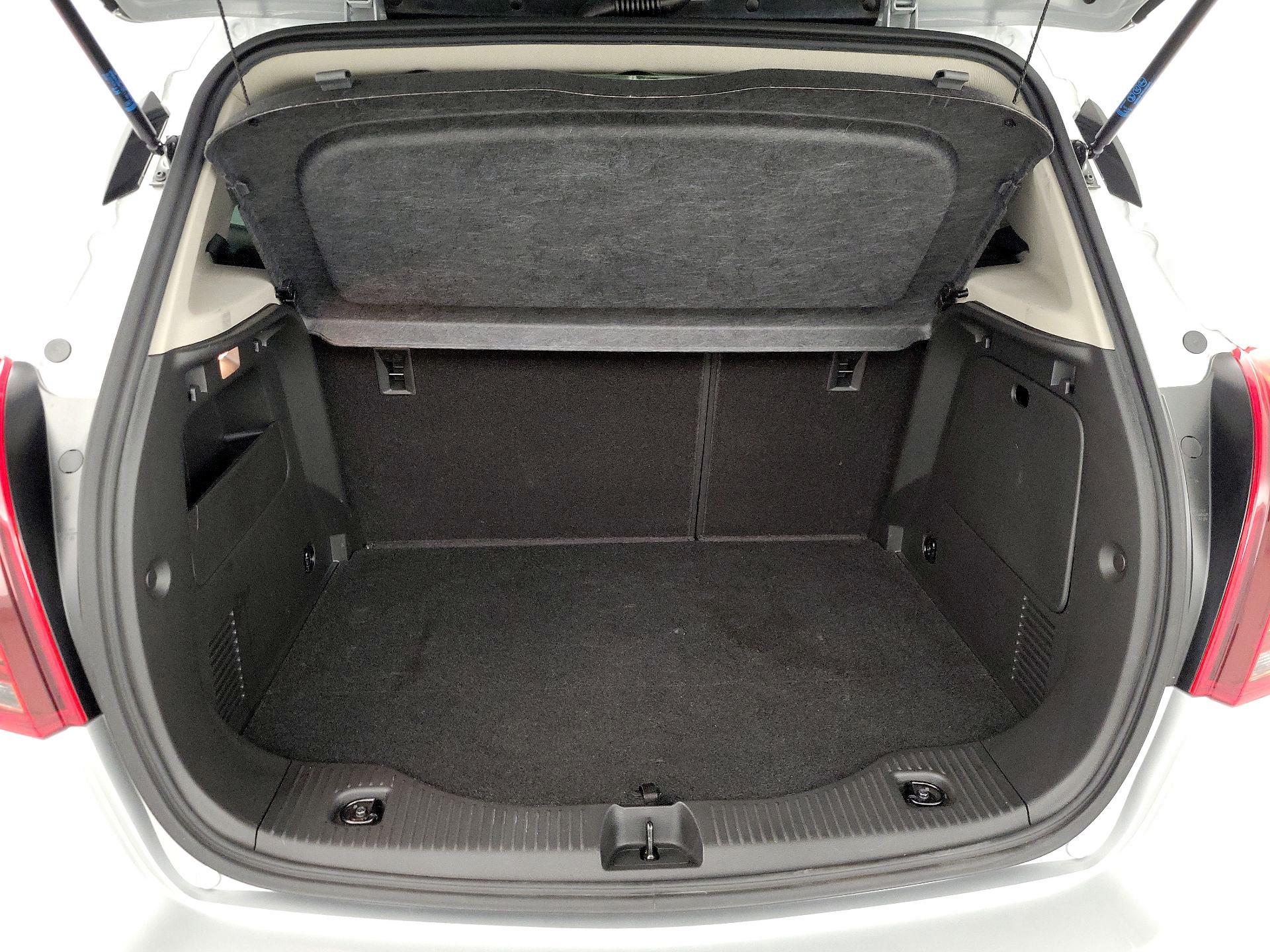 Thumbnail: 2022 Buick Encore - 19